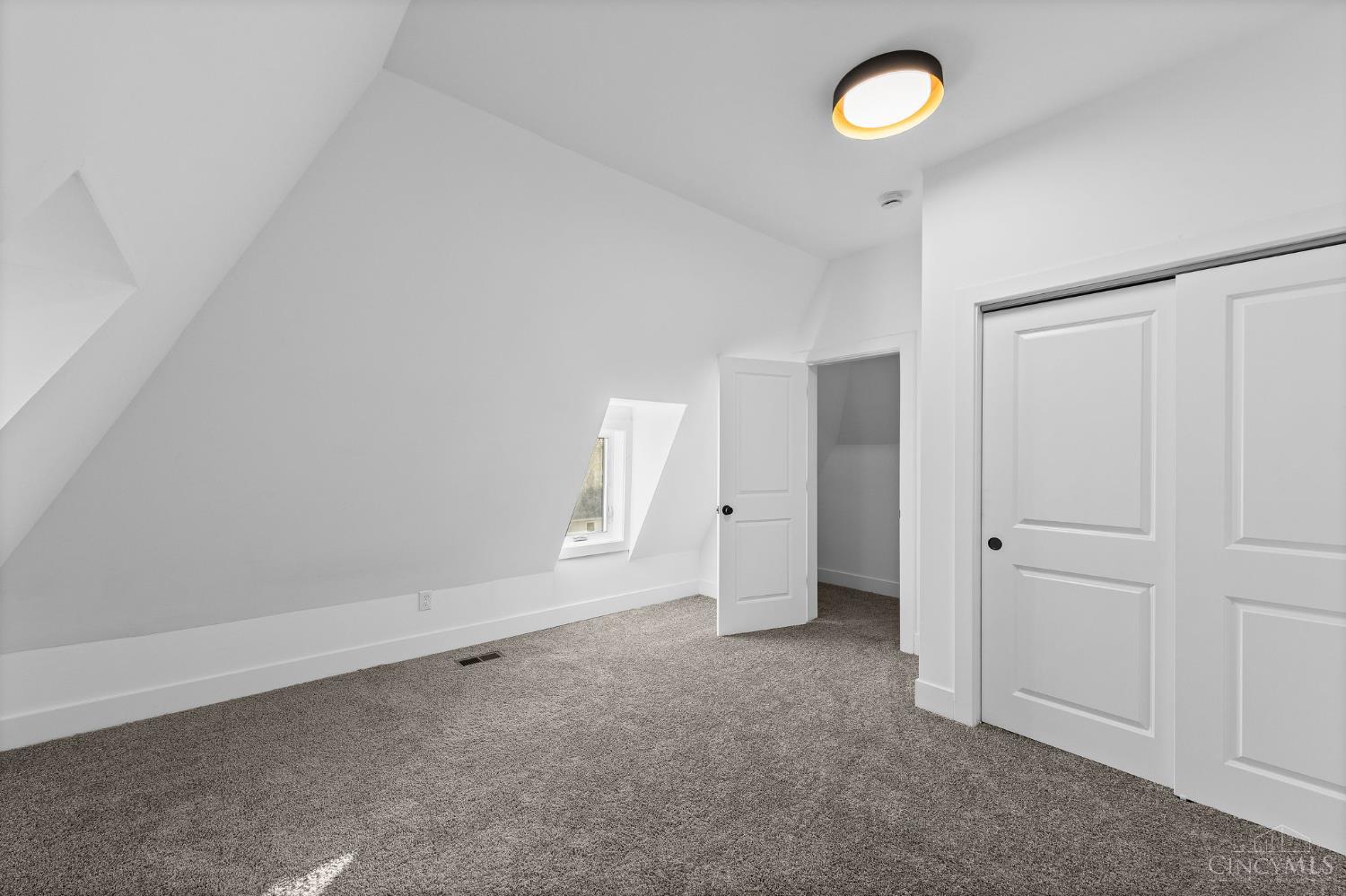 Cincinnati, Ohio, 45207, United States, 3 Bedrooms Bedrooms, ,3 BathroomsBathrooms,Residential,For Sale,1993082