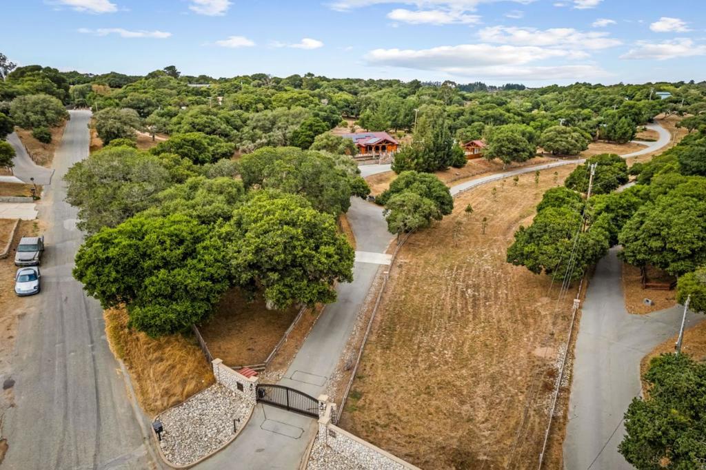 Salinas, California, 93907, United States, 3 Bedrooms Bedrooms, ,4 BathroomsBathrooms,Residential,For Sale,1974769