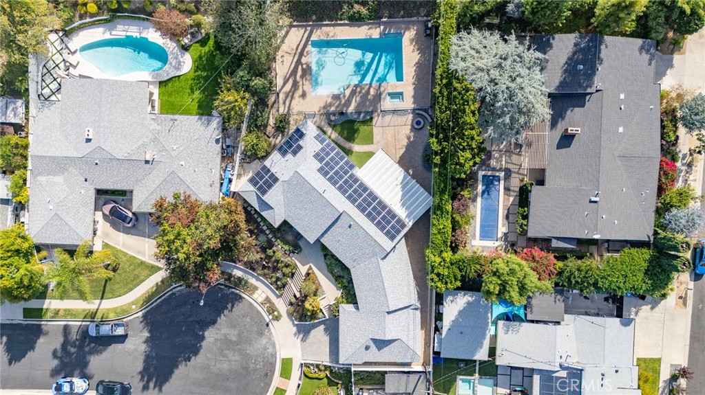 Woodland Hills, California, 91367, United States, 4 Bedrooms Bedrooms, ,3 BathroomsBathrooms,Residential,For Sale,1987508