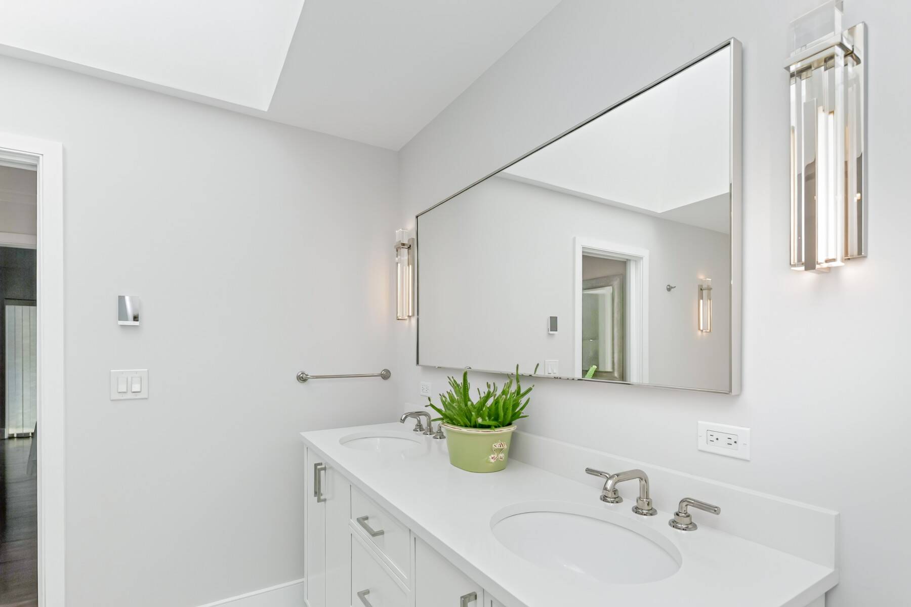  Newly Listed at Mecox Landing - 物件實景