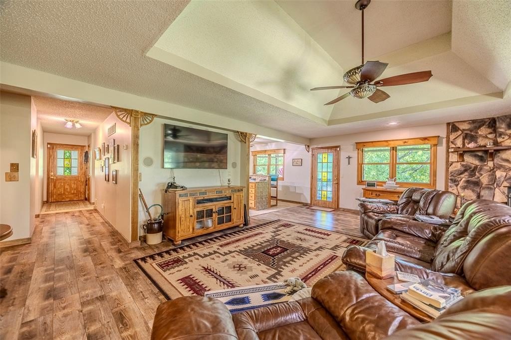 Urbana, Missouri, 65767, United States, 5 Bedrooms Bedrooms, ,4 BathroomsBathrooms,Residential,For Sale,1851017