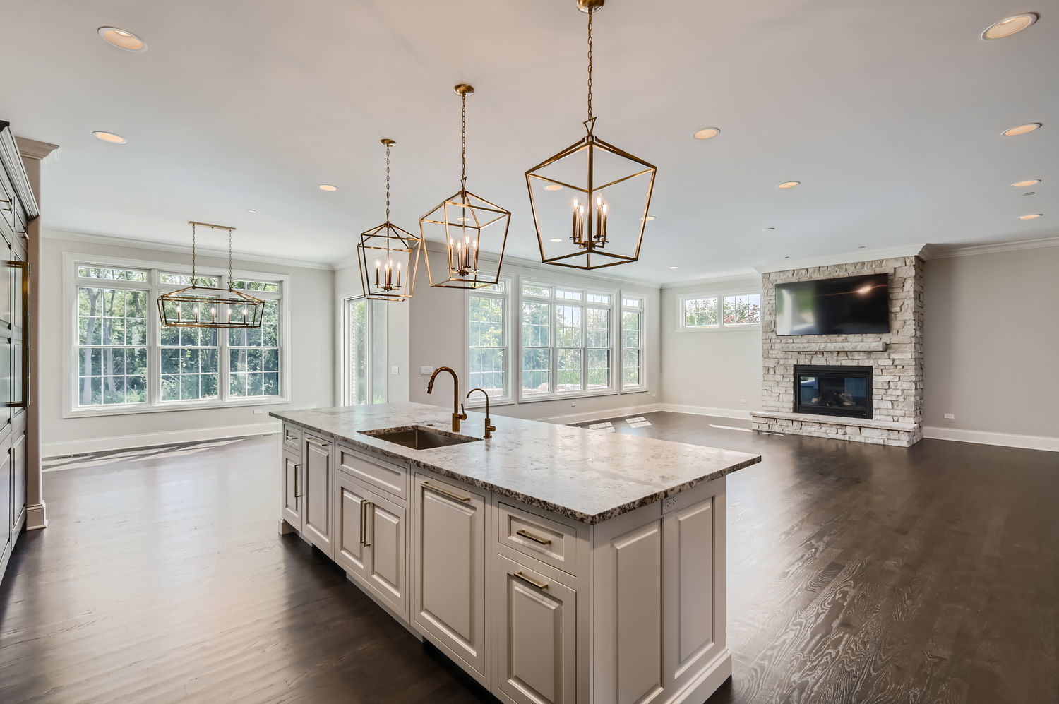 Mettawa, Illinois, 60048, United States, 4 Bedrooms Bedrooms, ,4 BathroomsBathrooms,Residential,For Sale,1994608