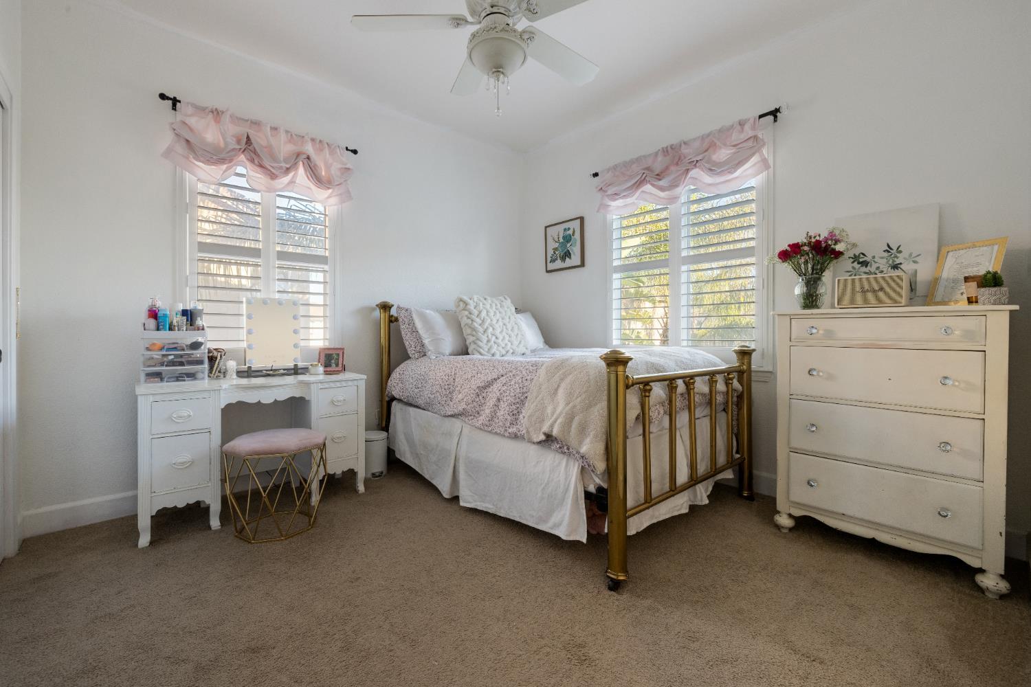 Oakdale, California, 95361, United States, 4 Bedrooms Bedrooms, ,4 BathroomsBathrooms,Residential,For Sale,2011319