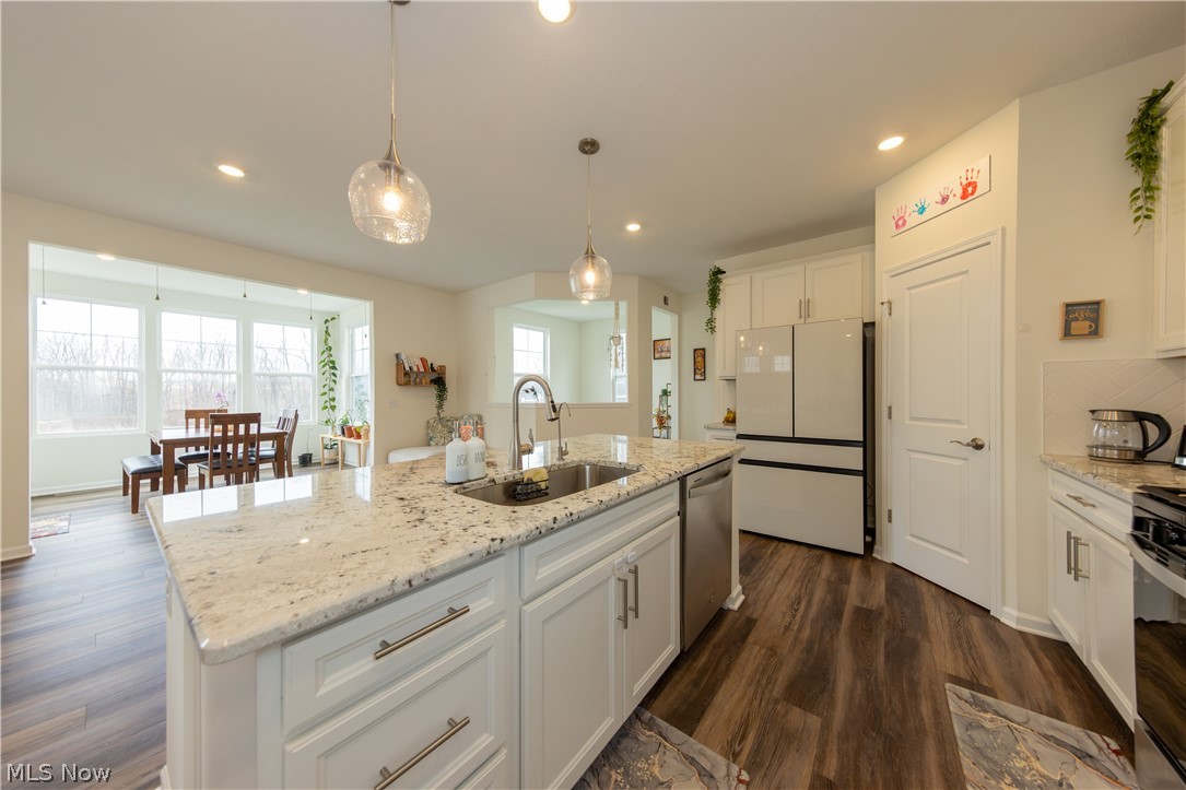Aurora, Ohio, 44202, United States, 3 Bedrooms Bedrooms, ,3 BathroomsBathrooms,Residential,For Sale,2030773