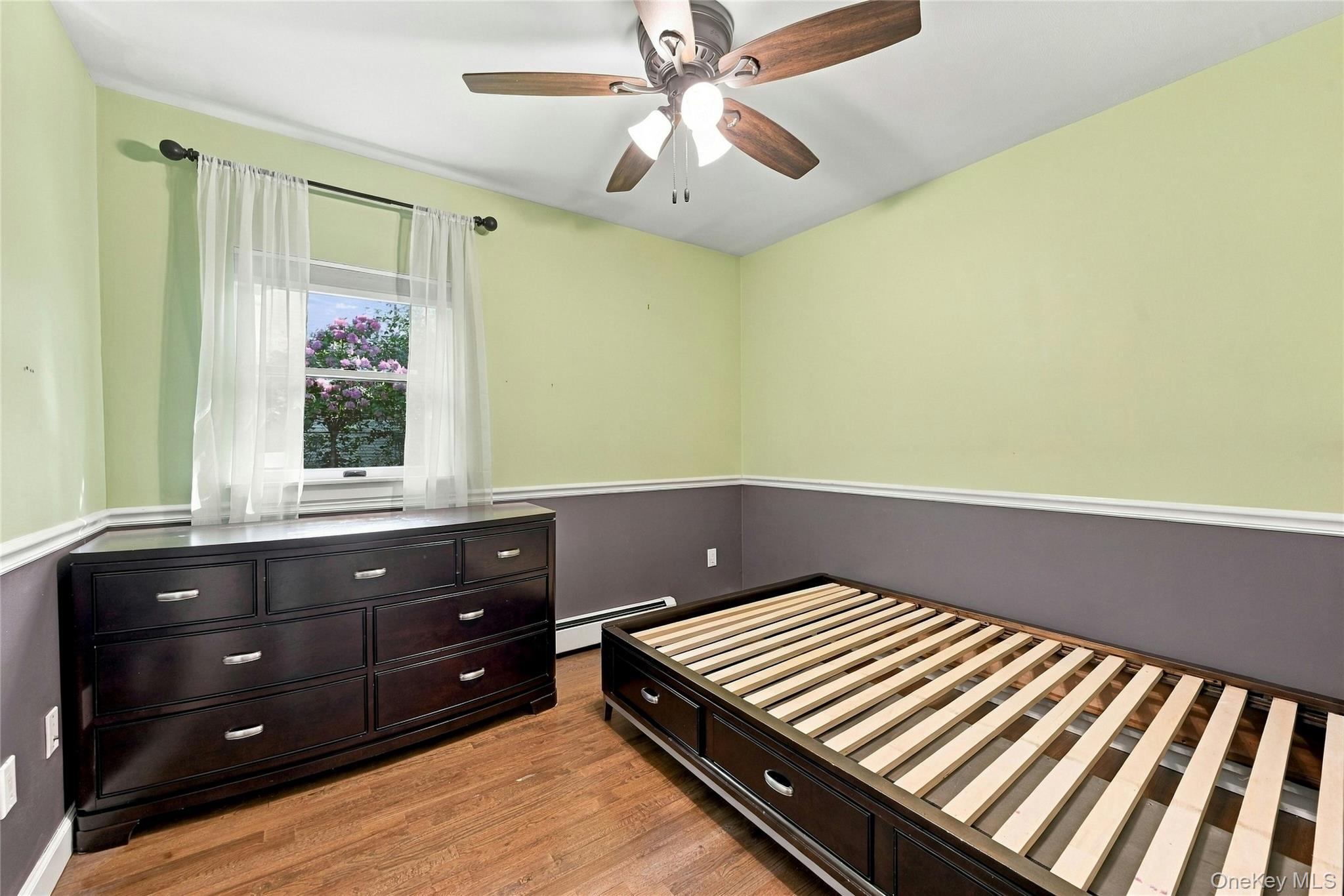  82 Oakwood Drive, Wading River, NY, 11792 - 物件實景
