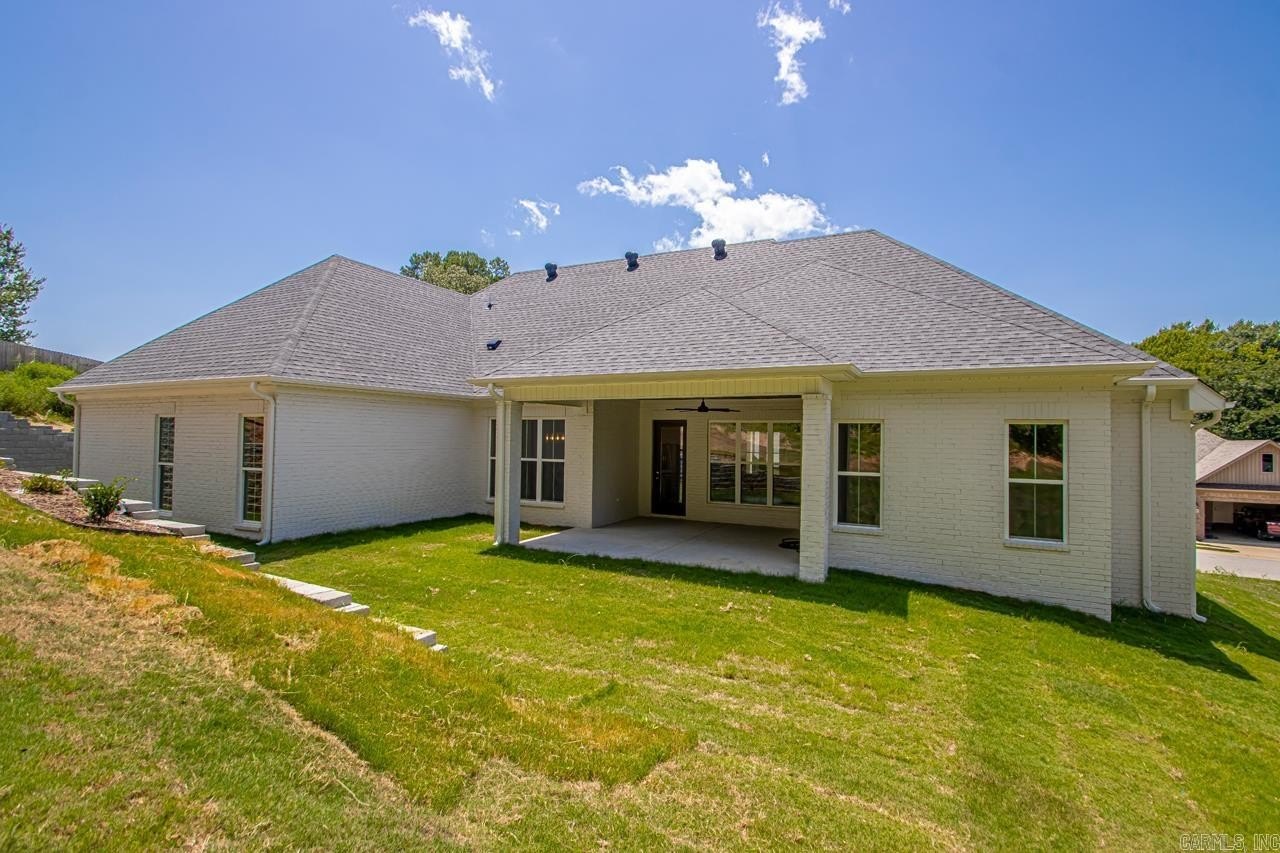 Benton, Arkansas, 72019, United States, 5 Bedrooms Bedrooms, ,4 BathroomsBathrooms,Residential,For Sale,1998689