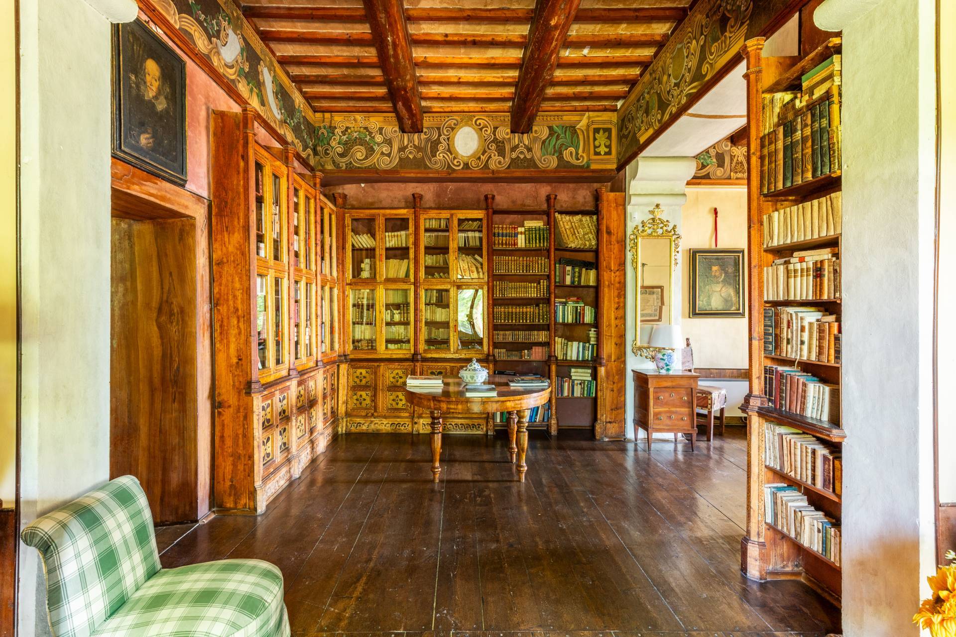 Perugia, Perugia, 06100, IT, 18 Bedrooms Bedrooms, ,5 BathroomsBathrooms,Residential,For Sale,1907420