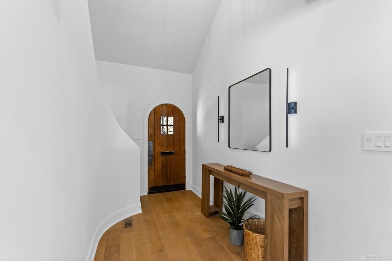 Alexander, Arkansas, 72002, United States, 6 Bedrooms Bedrooms, ,4 BathroomsBathrooms,Residential,For Sale,1986136