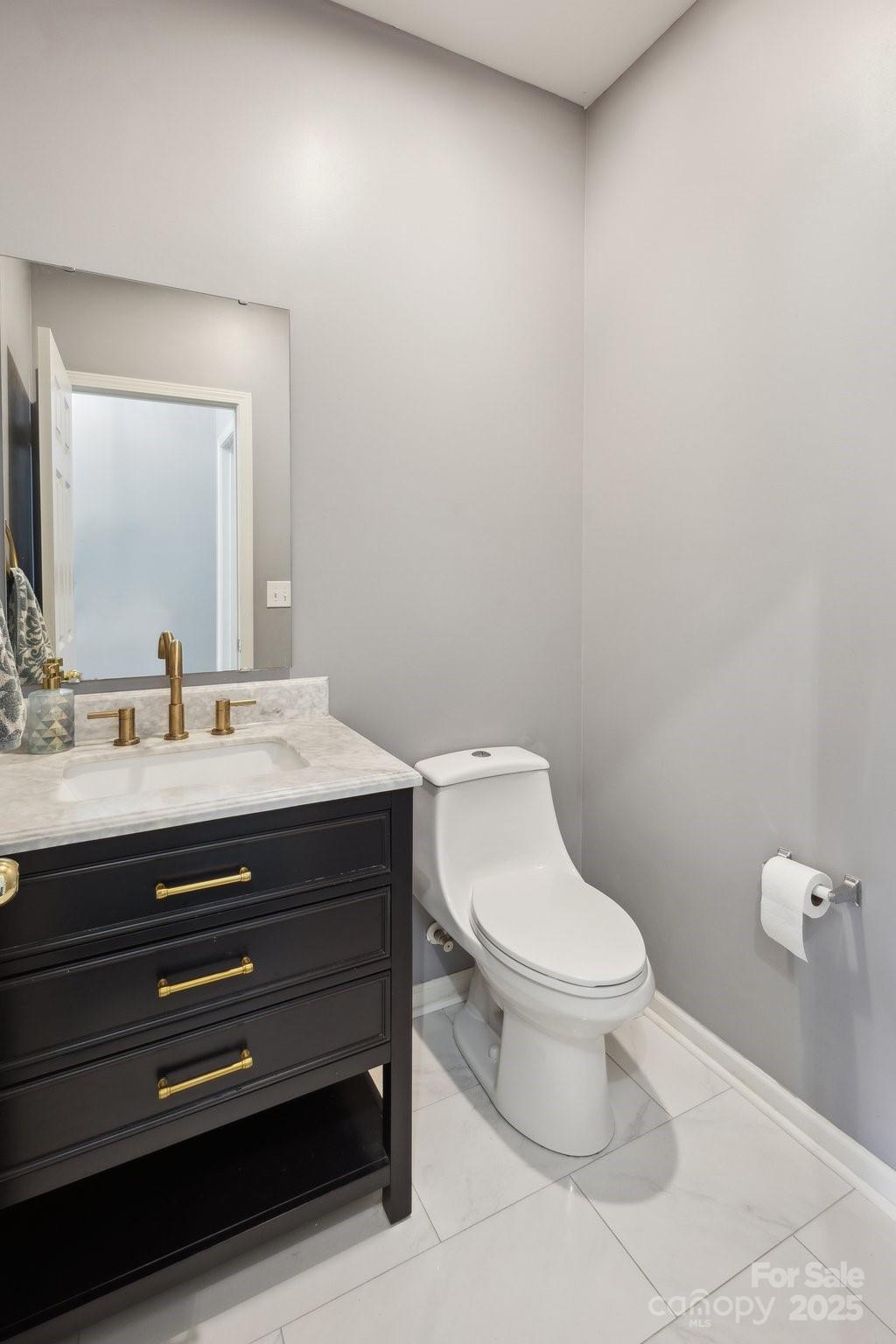 Fort Mill, South Carolina, 29708, United States, 5 Bedrooms Bedrooms, ,3 BathroomsBathrooms,Residential,For Sale,1793097
