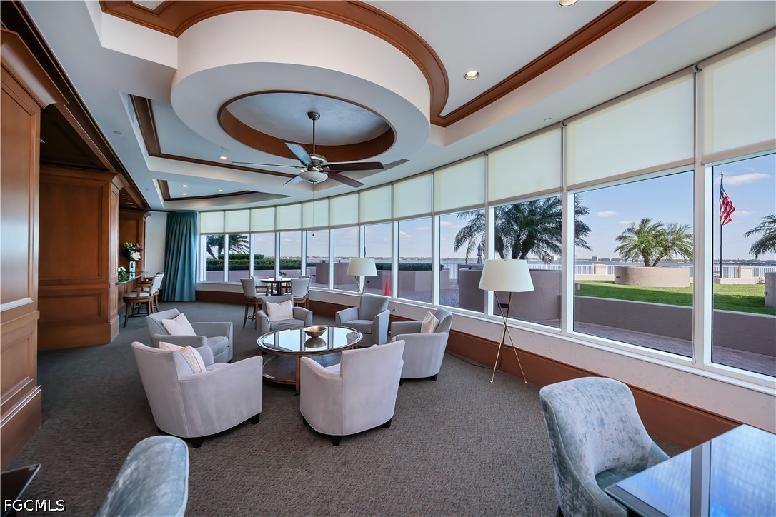 Fort Myers, Florida, 33901, United States, 3 Bedrooms Bedrooms, ,2 BathroomsBathrooms,Residential,For Sale,2037285