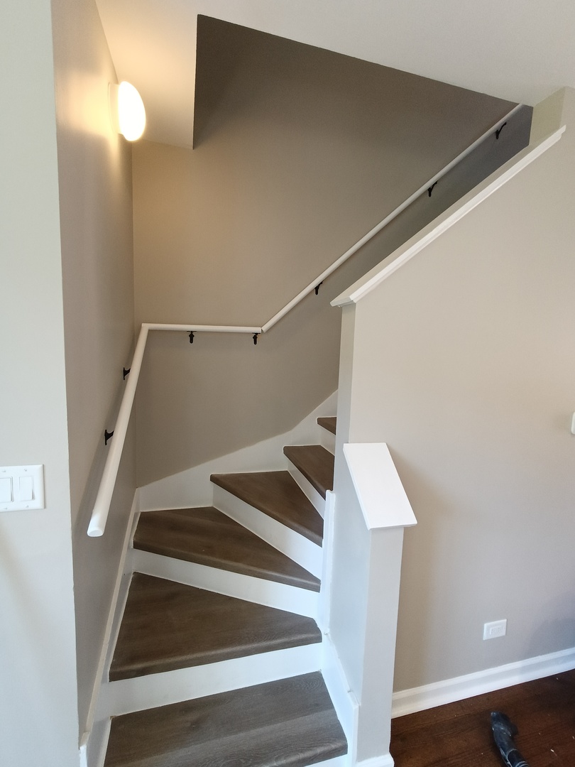 Chicago, Illinois, 60610, United States, 3 Bedrooms Bedrooms, ,3 BathroomsBathrooms,Residential,For Sale,1928687