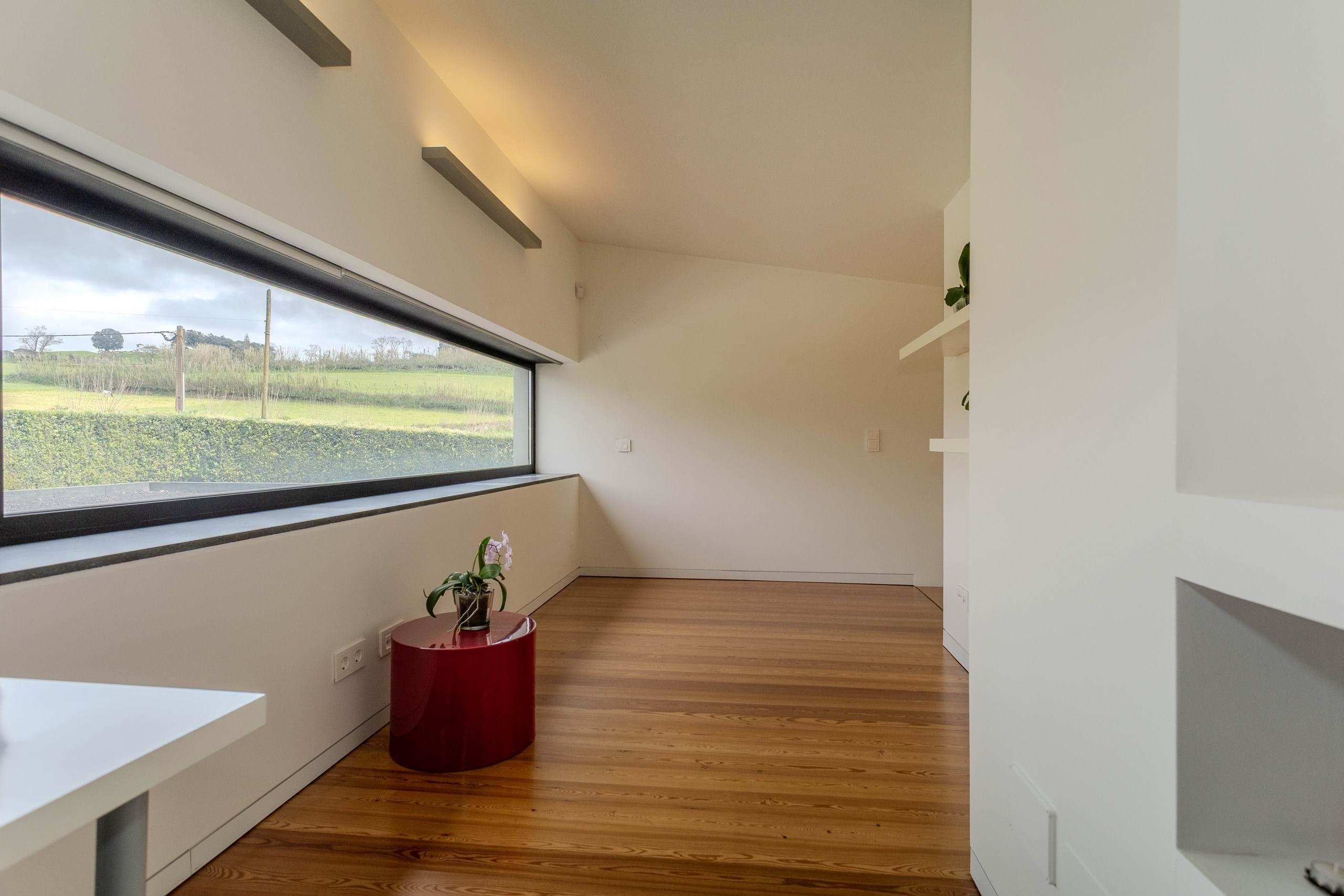 Ponta Delgada, Ilha de São Miguel, 9560-501, PT, 3 Bedrooms Bedrooms, ,4 BathroomsBathrooms,Residential,For Sale,1826448