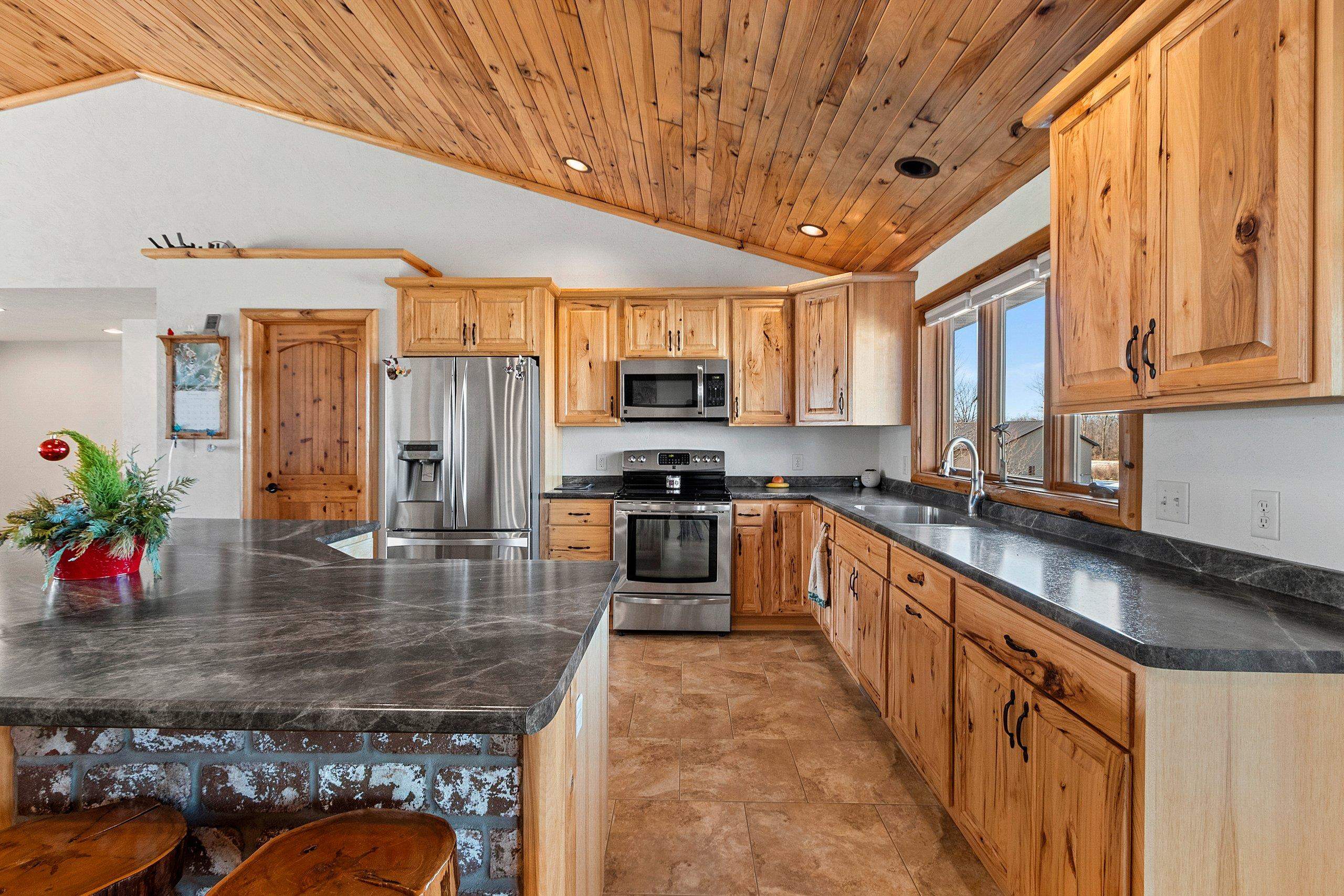 Black Creek, Wisconsin, 54106, United States, 4 Bedrooms Bedrooms, ,4 BathroomsBathrooms,Residential,For Sale,2009234