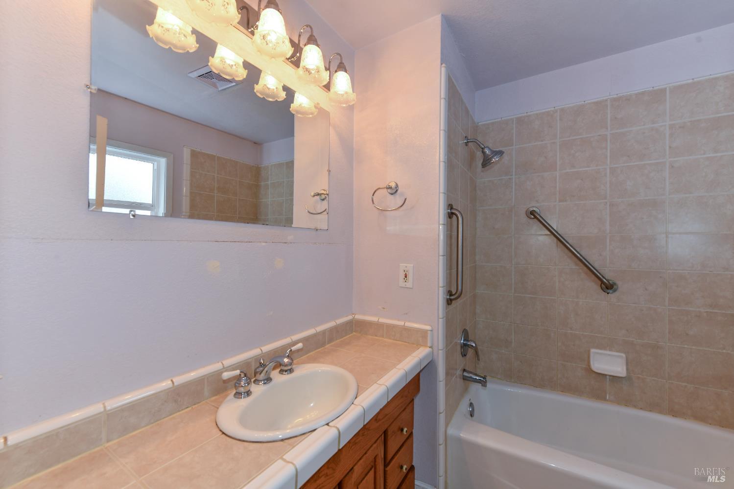 Napa, California, 94558, United States, 3 Bedrooms Bedrooms, ,1 BathroomBathrooms,Residential,For Sale,1988098