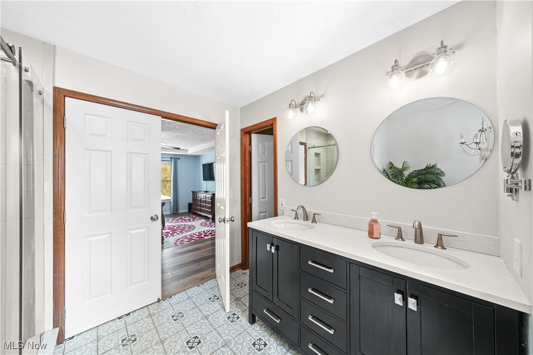 Aurora, Ohio, 44202, United States, 4 Bedrooms Bedrooms, ,4 BathroomsBathrooms,Residential,For Sale,1987791