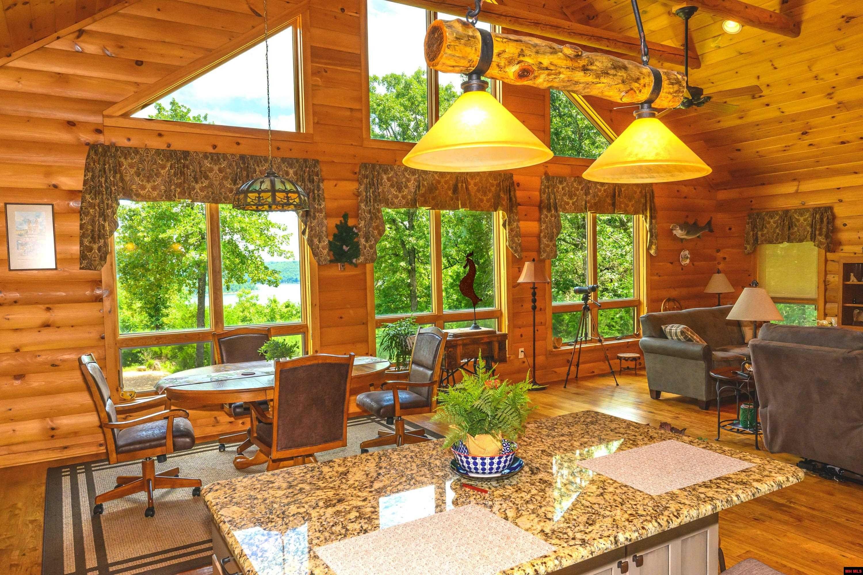Mountain Home, Arkansas, 72653, United States, 3 Bedrooms Bedrooms, ,3 BathroomsBathrooms,Residential,For Sale,2009721