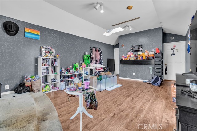 Los Angeles, California, 90061, United States, 3 Bedrooms Bedrooms, ,2 BathroomsBathrooms,Residential,For Sale,2048568