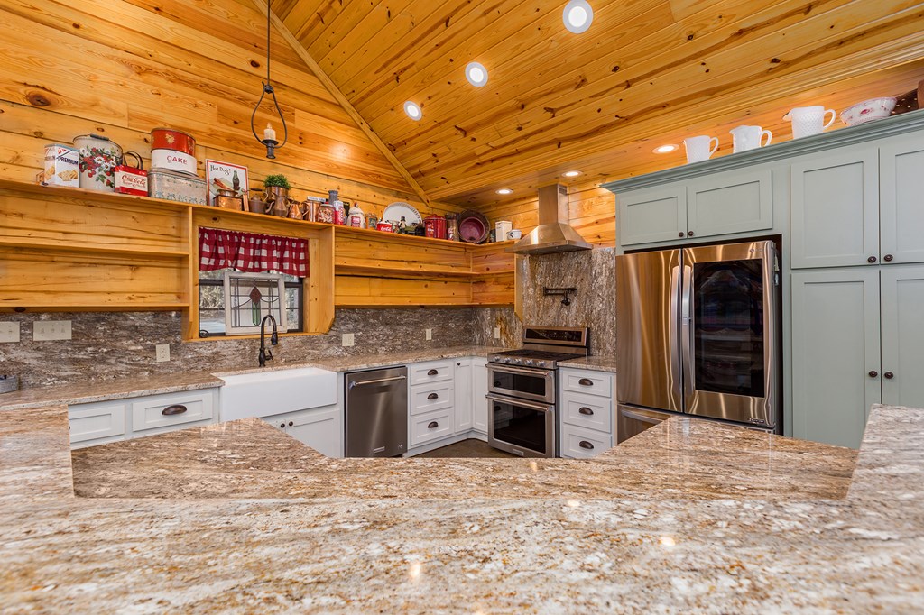 Huntington, Texas, 75949, United States, 3 Bedrooms Bedrooms, ,2 BathroomsBathrooms,Residential,For Sale,2002492