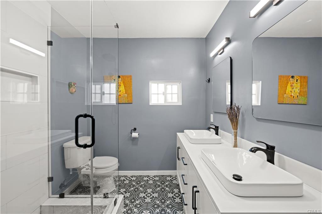 Los Angeles, California, 90033, United States, 3 Bedrooms Bedrooms, ,2 BathroomsBathrooms,Residential,For Sale,1935354