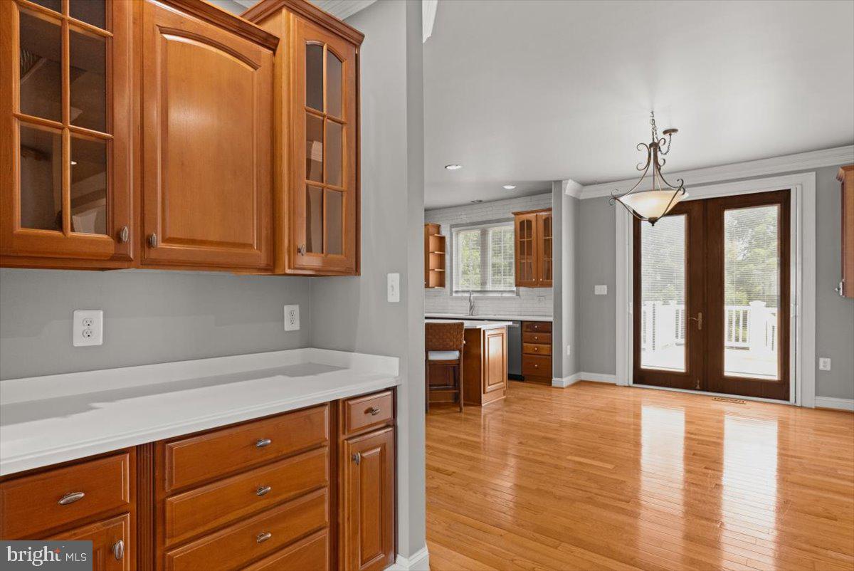 Winchester, Virginia, 22601, United States, 4 Bedrooms Bedrooms, ,5 BathroomsBathrooms,Residential,For Sale,1874493