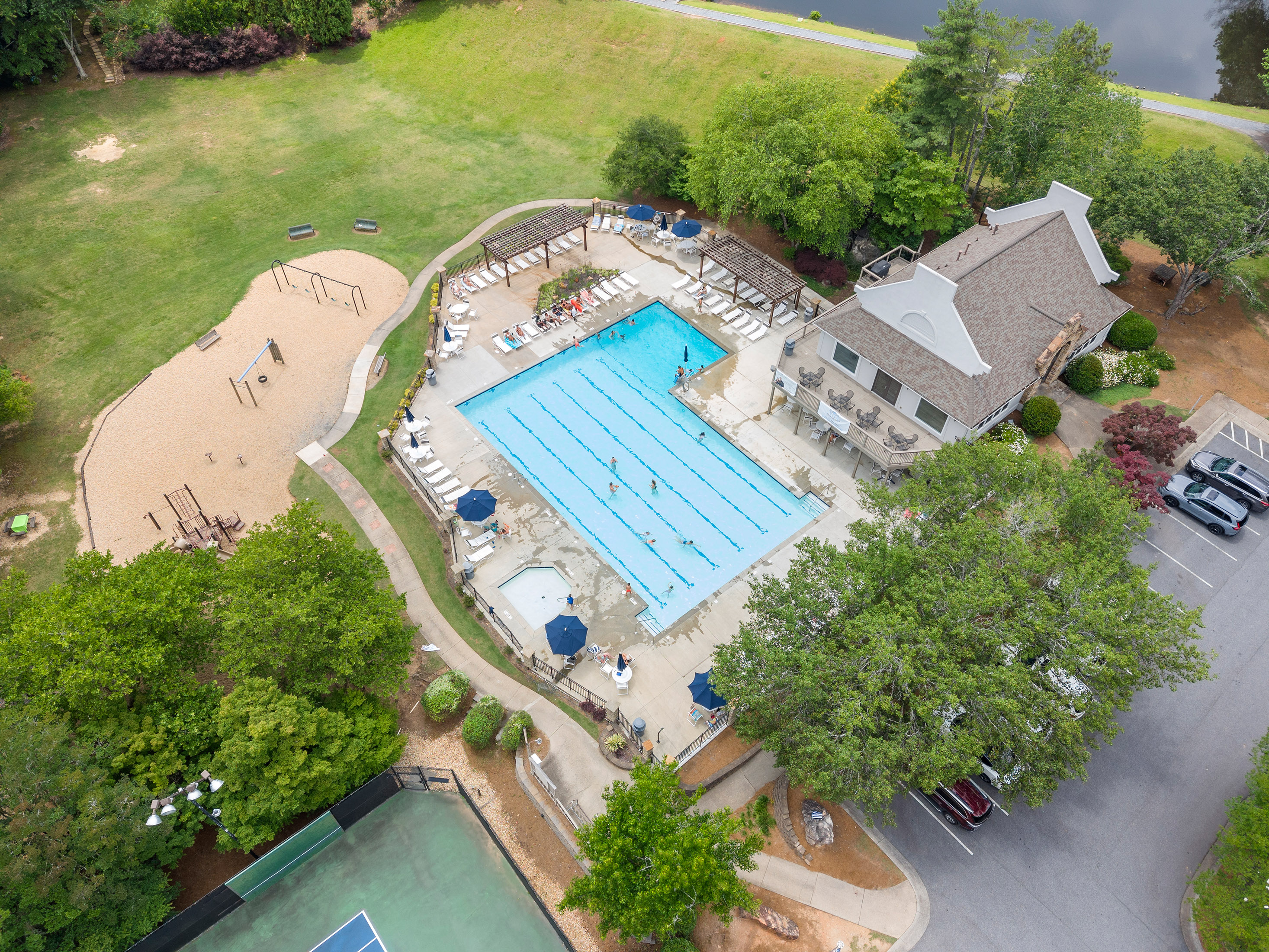  Welcome to East Cobb and the Highly Sought-After Highland Pointe Community - 物件實景