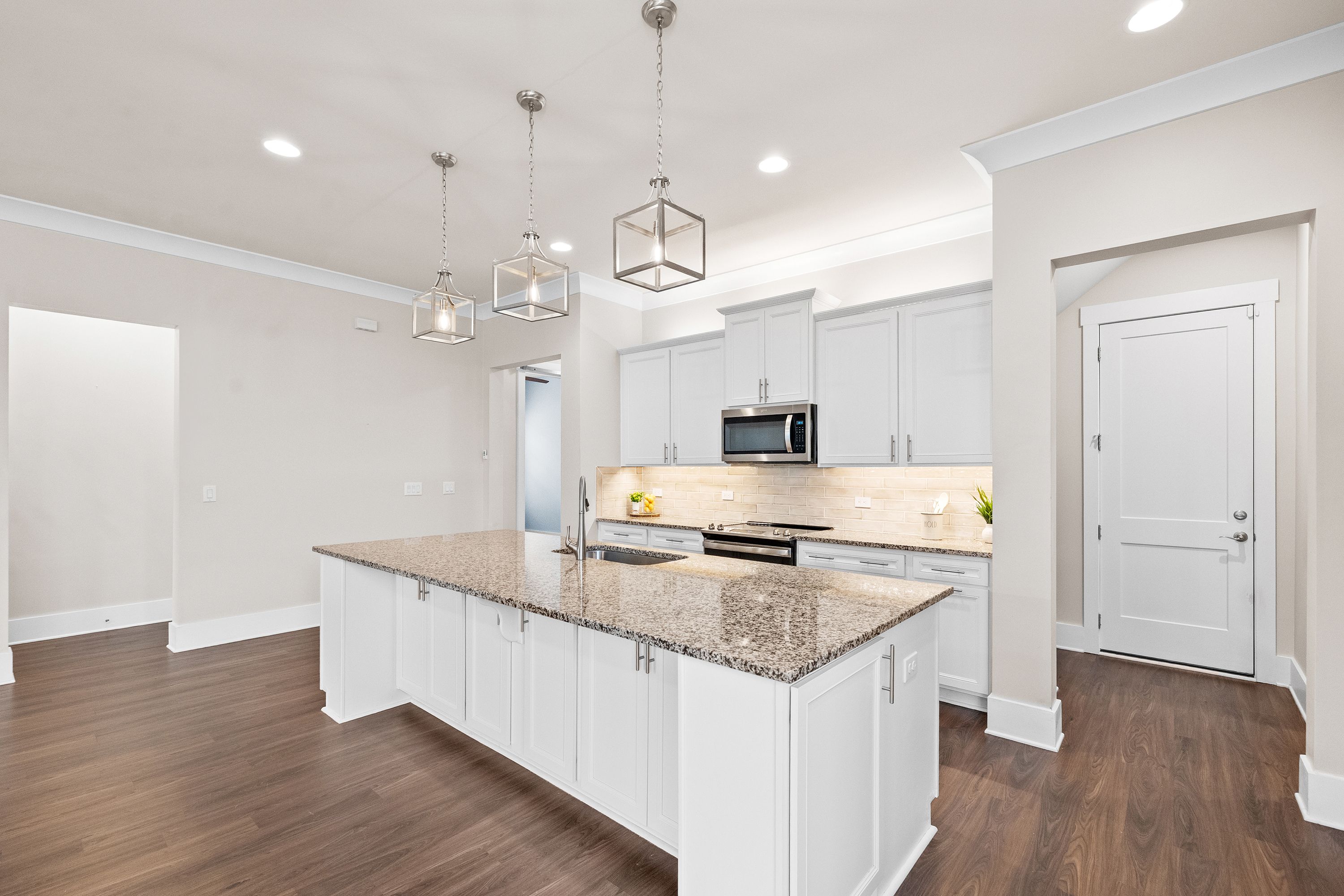  313 Warm Wind Drive, Clayton, NC 27527 - 物件實景