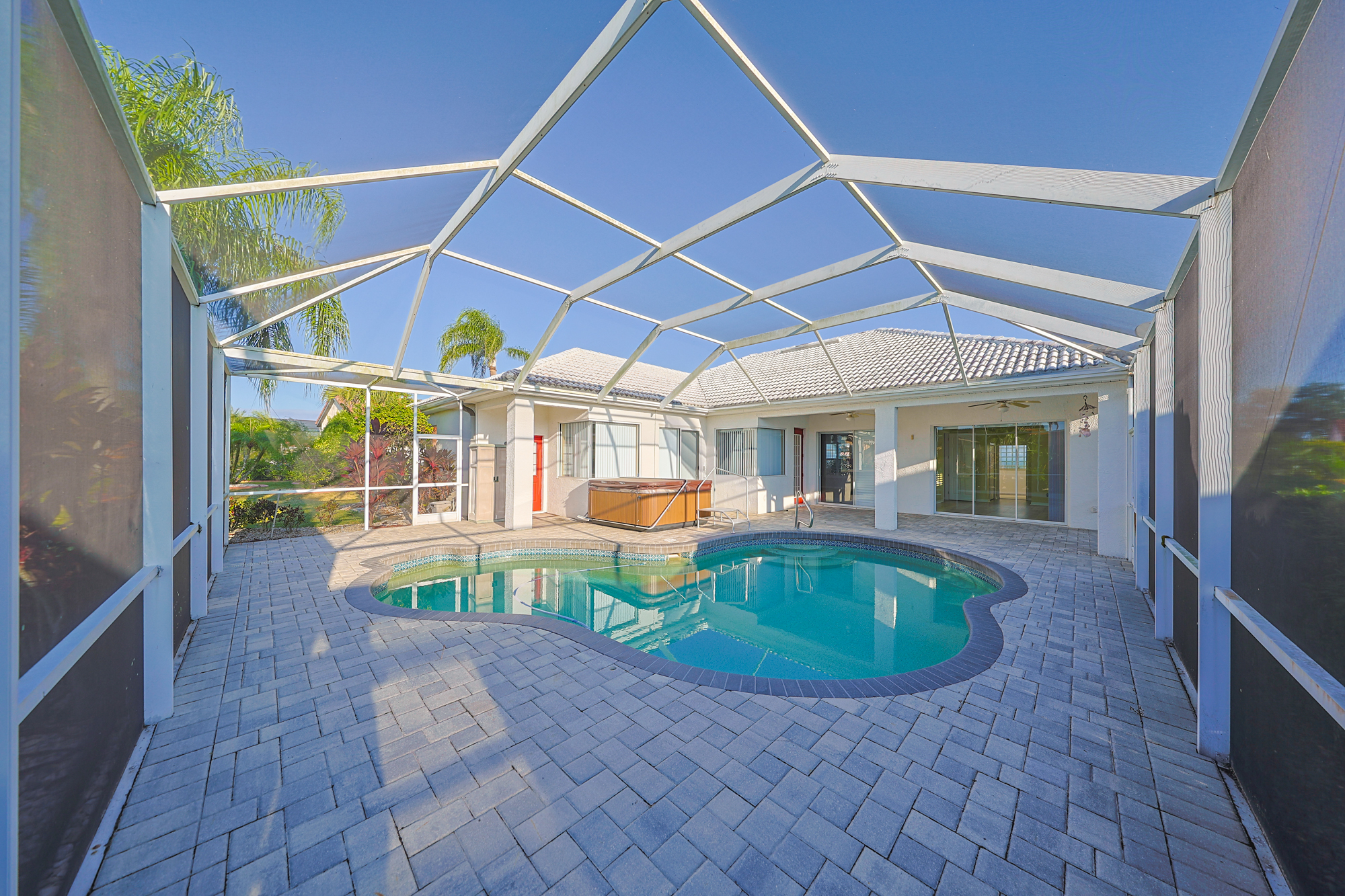 Sun City Center, Florida, 33573, United States, 3 Bedrooms Bedrooms, ,3 BathroomsBathrooms,Residential,For Sale,1985673