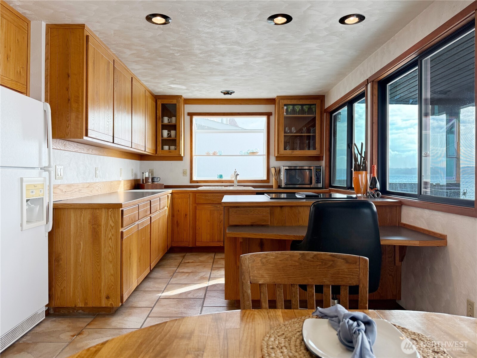 Hat Island, Washington, 98206, United States, 2 Bedrooms Bedrooms, ,2 BathroomsBathrooms,Residential,For Sale,1974776