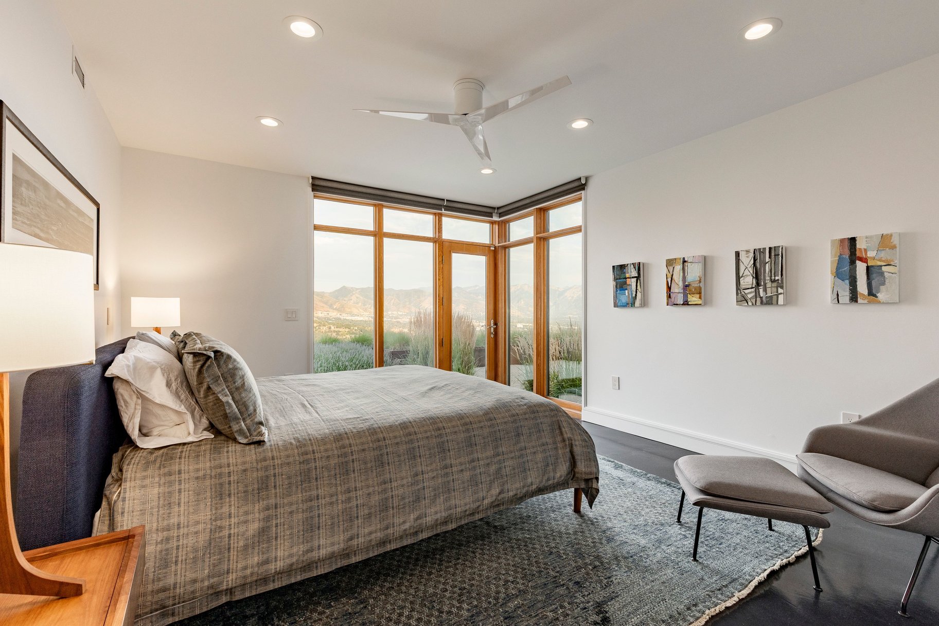  Stunning Contemporary Home with Commanding Views - 物件實景