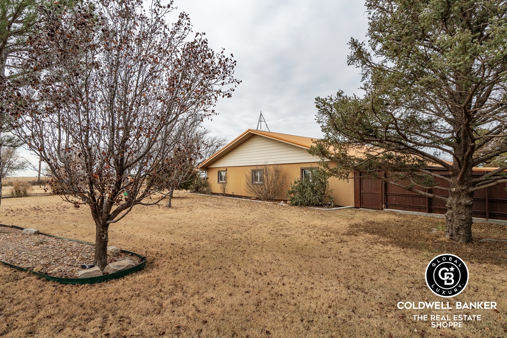Garden City, Kansas, 67846, United States, 4 Bedrooms Bedrooms, ,Residential,For Sale,2003039