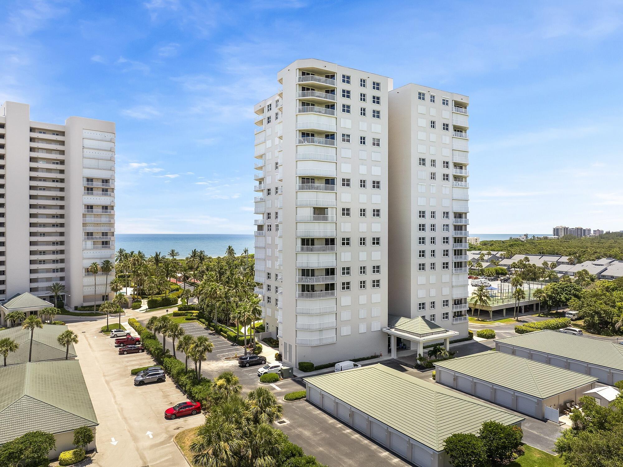 Hutchinson Island, Florida, 34949, United States, 3 Bedrooms Bedrooms, ,2 BathroomsBathrooms,Residential,For Sale,1959425