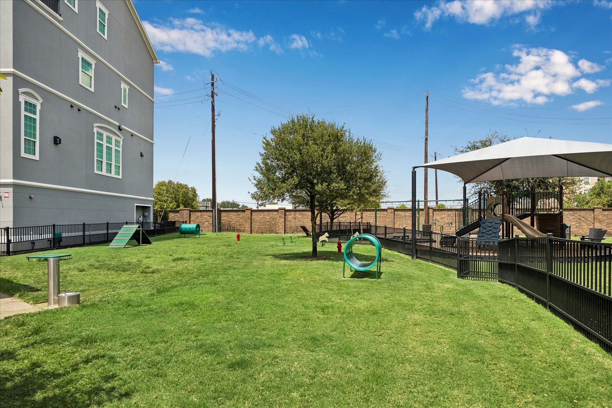  3606 Somerset York Lane - 物件實景
