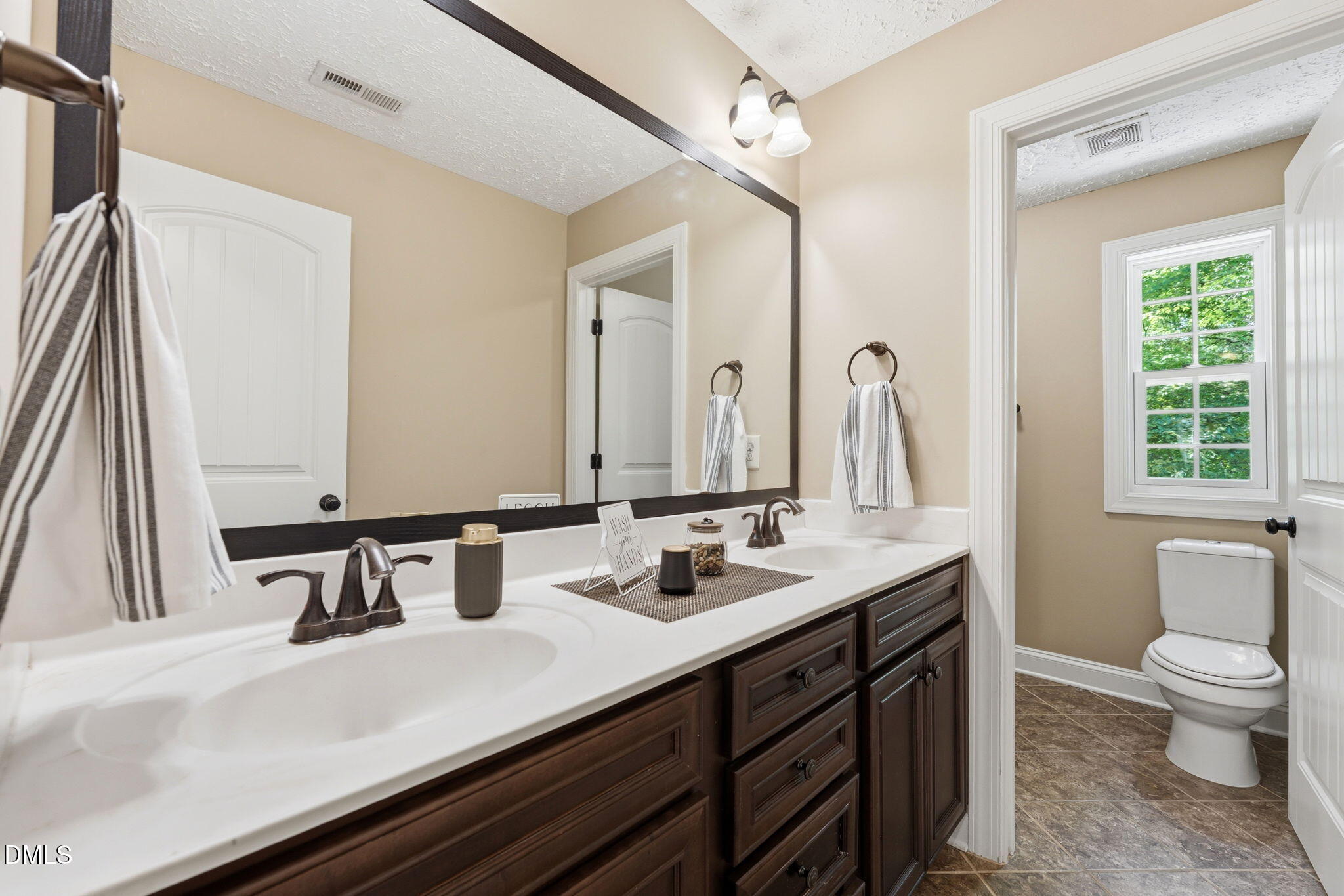 Mebane, North Carolina, 27302, United States, 4 Bedrooms Bedrooms, ,3 BathroomsBathrooms,Residential,For Sale,2048887