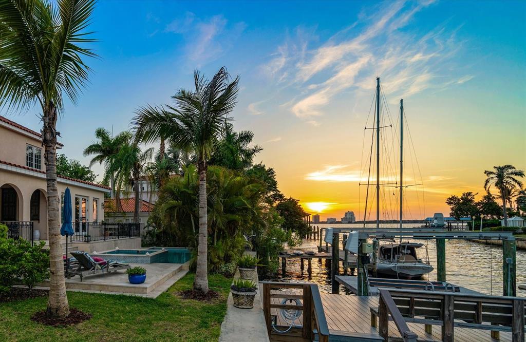 Tampa, Florida, 33606, United States, 5 Bedrooms Bedrooms, ,4 BathroomsBathrooms,Residential,For Sale,1827015