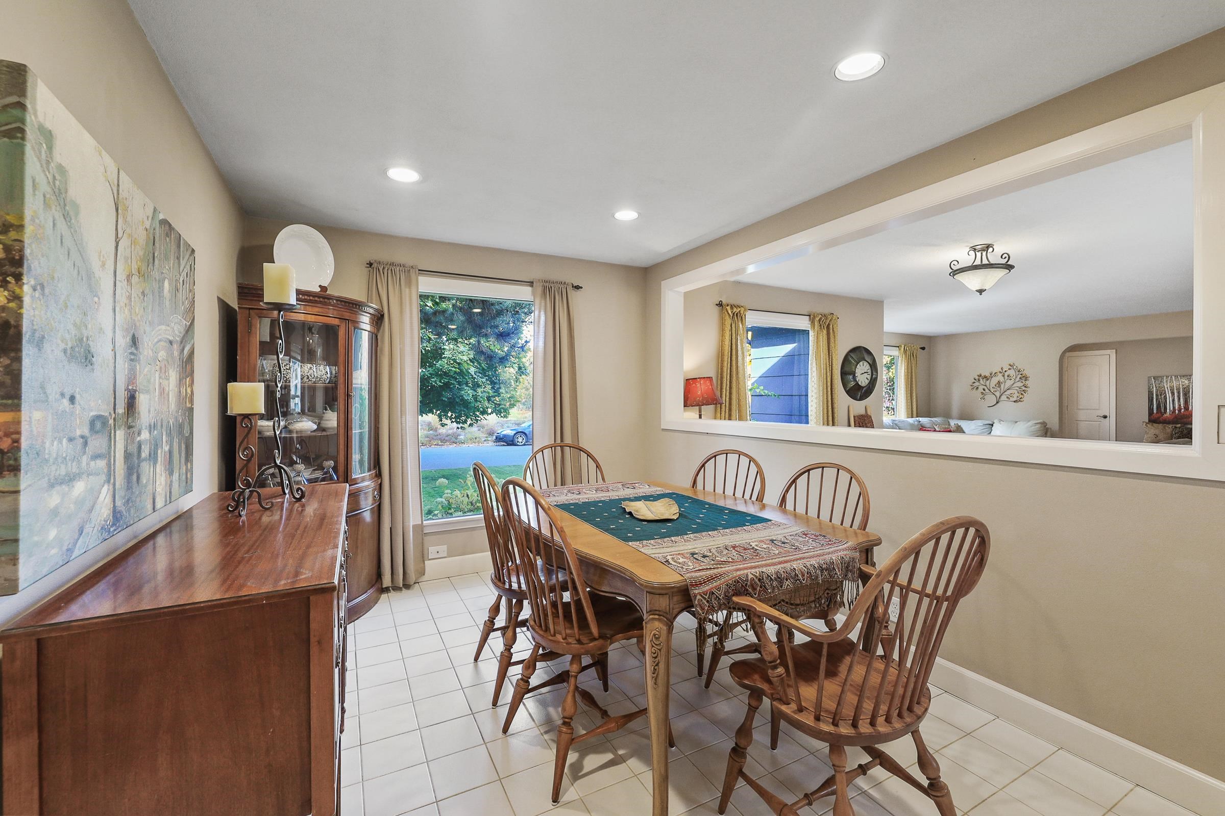 Spokane, Washington, 99203, United States, 4 Bedrooms Bedrooms, ,3 BathroomsBathrooms,Residential,For Sale,1827628