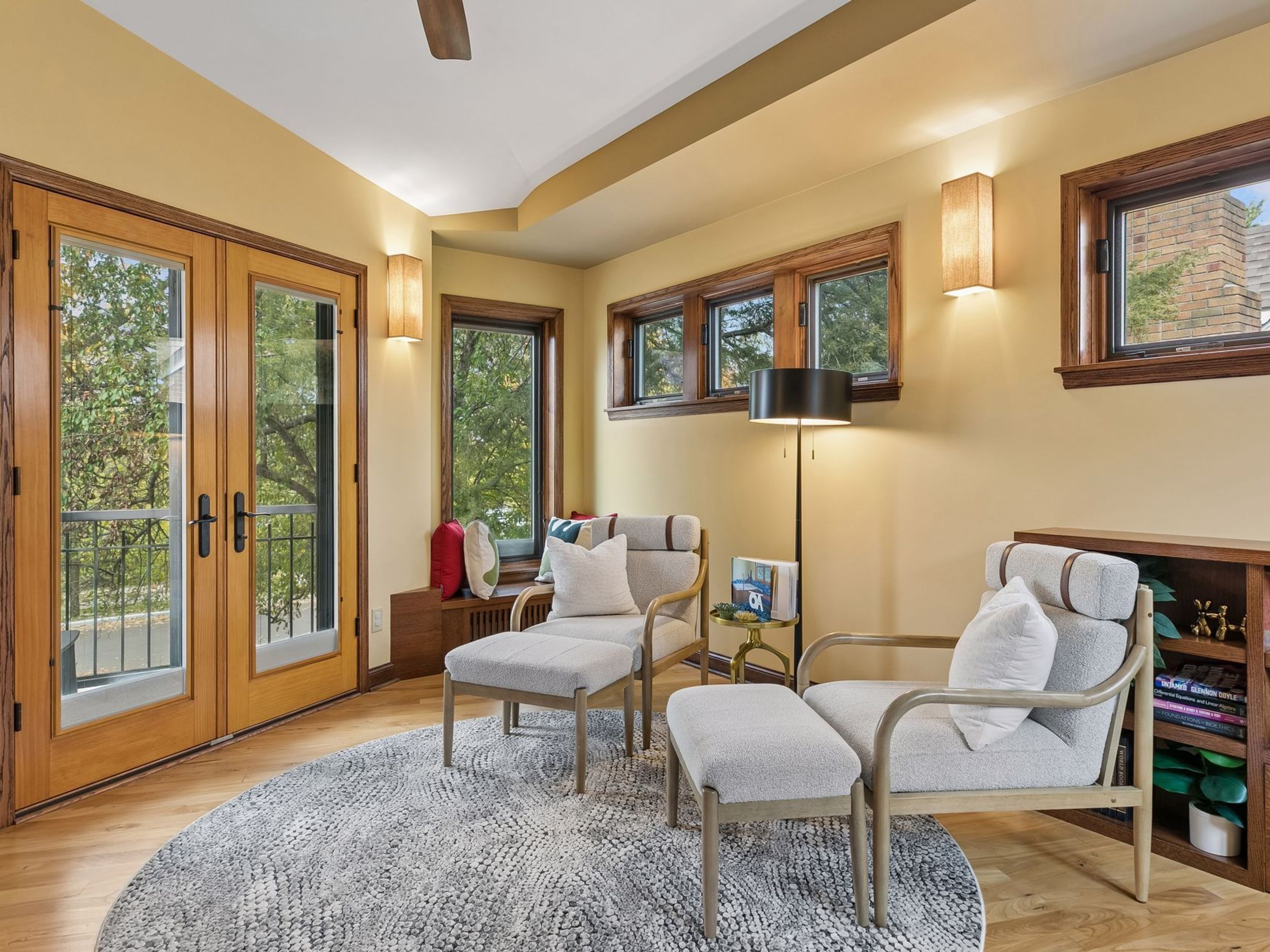  Timeless Colonial Charm with Como Lake Views - 物件實景