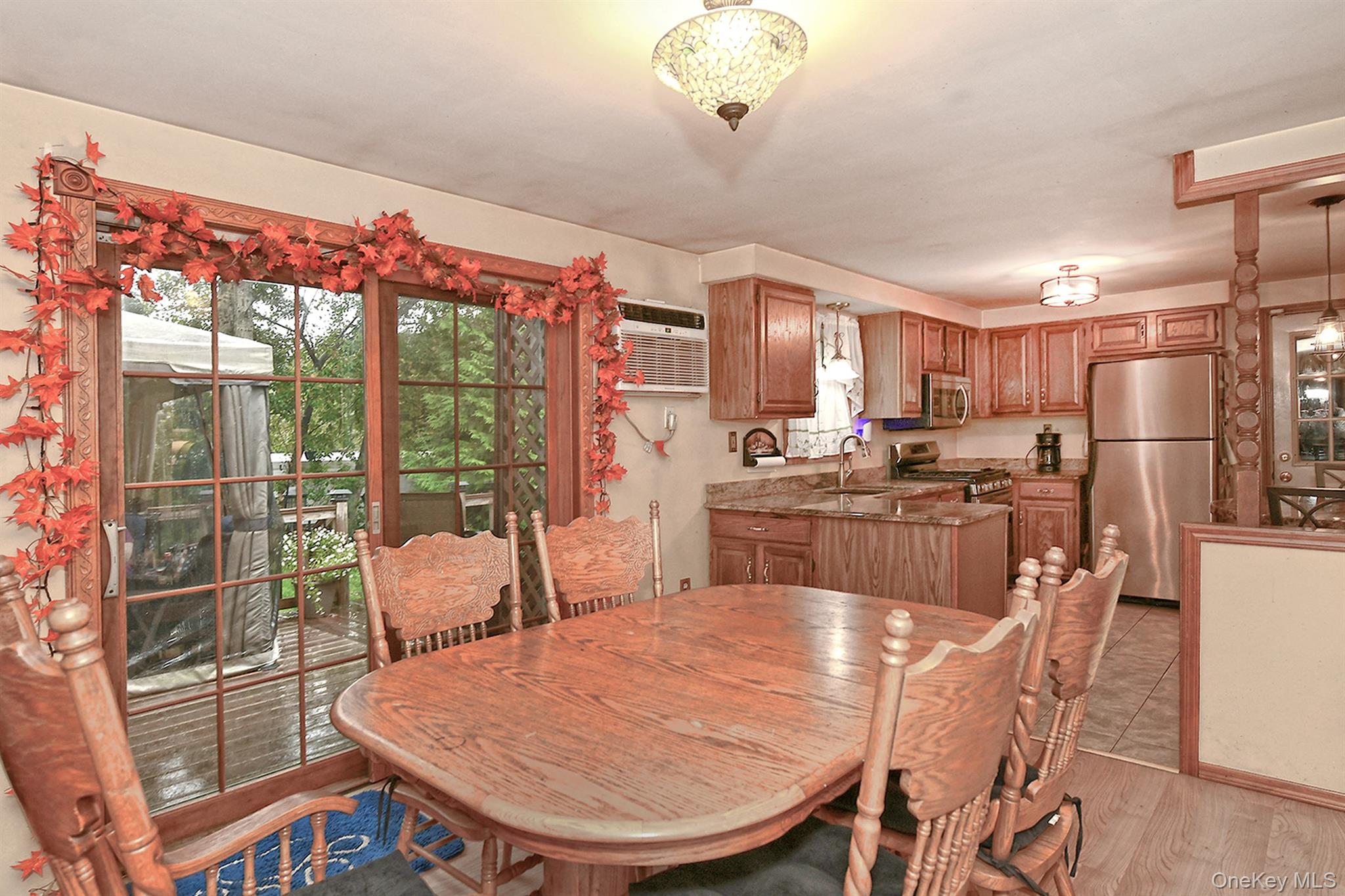 Holtsville, New York, 11742, United States, 3 Bedrooms Bedrooms, ,2 BathroomsBathrooms,Residential,For Sale,1964933