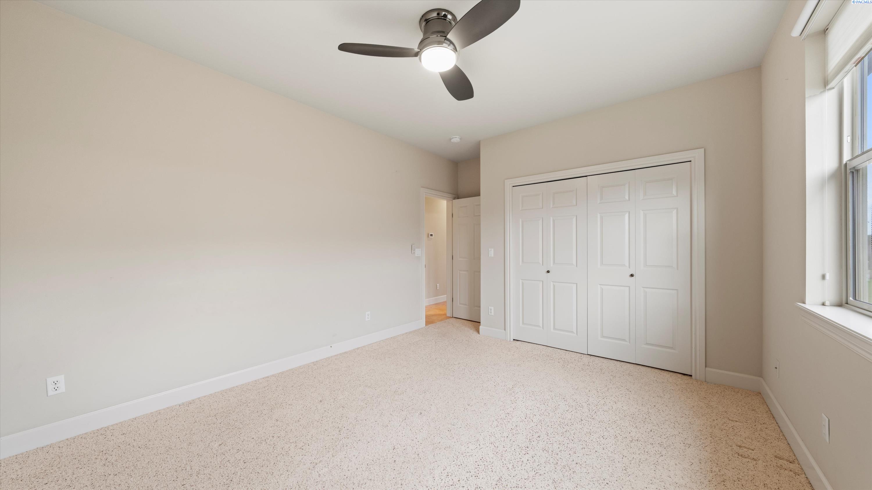 Richland, Washington, 99354, United States, 3 Bedrooms Bedrooms, ,3 BathroomsBathrooms,Residential,For Sale,1997405