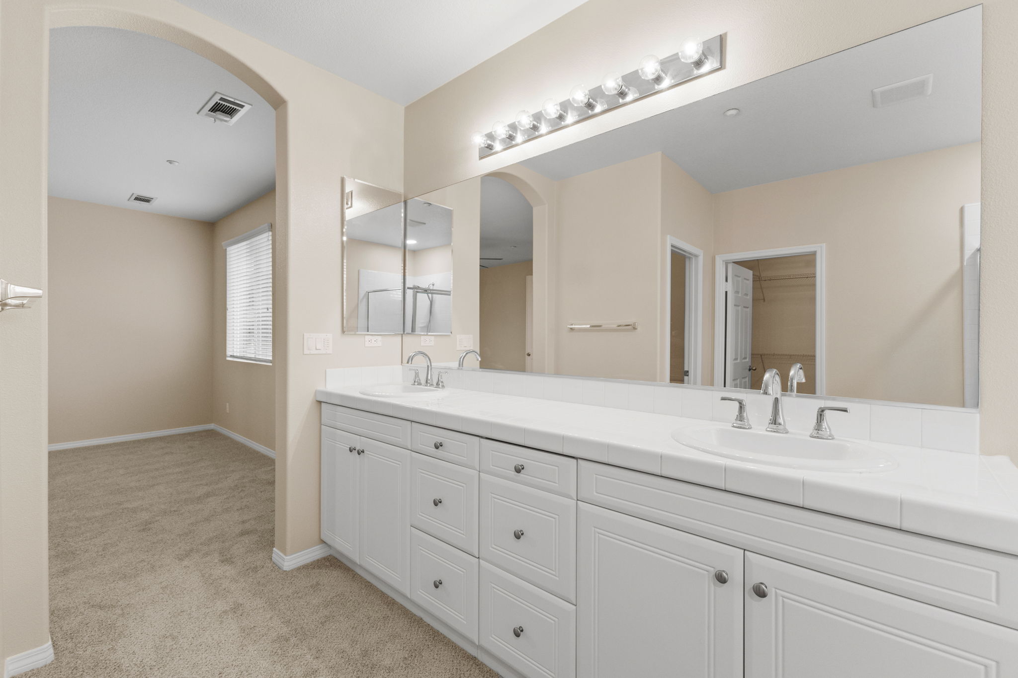 Redlands, California, 92374, United States, 6 Bedrooms Bedrooms, ,4 BathroomsBathrooms,Residential,For Sale,1923576