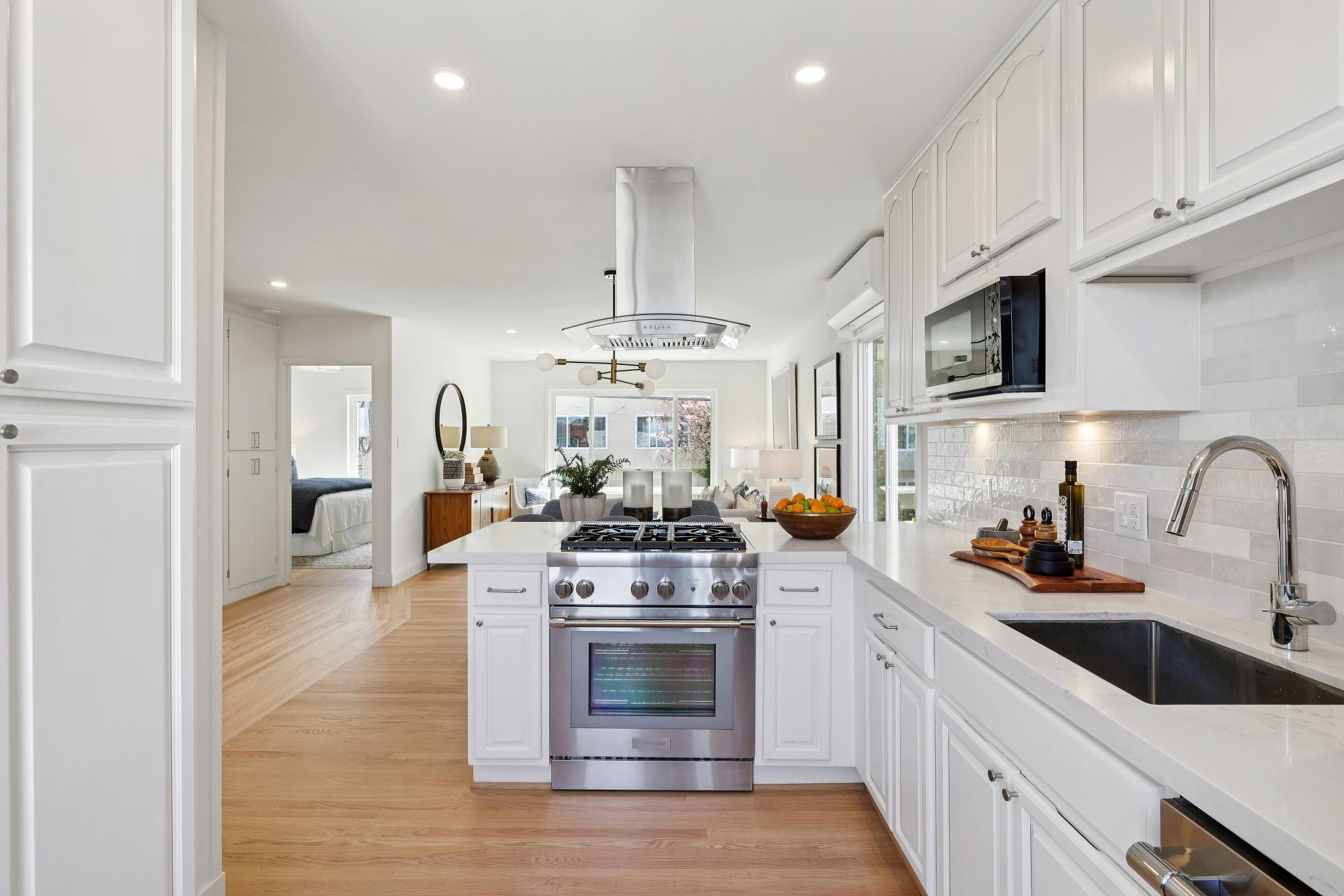  936 Olmstead Street - 物件實景