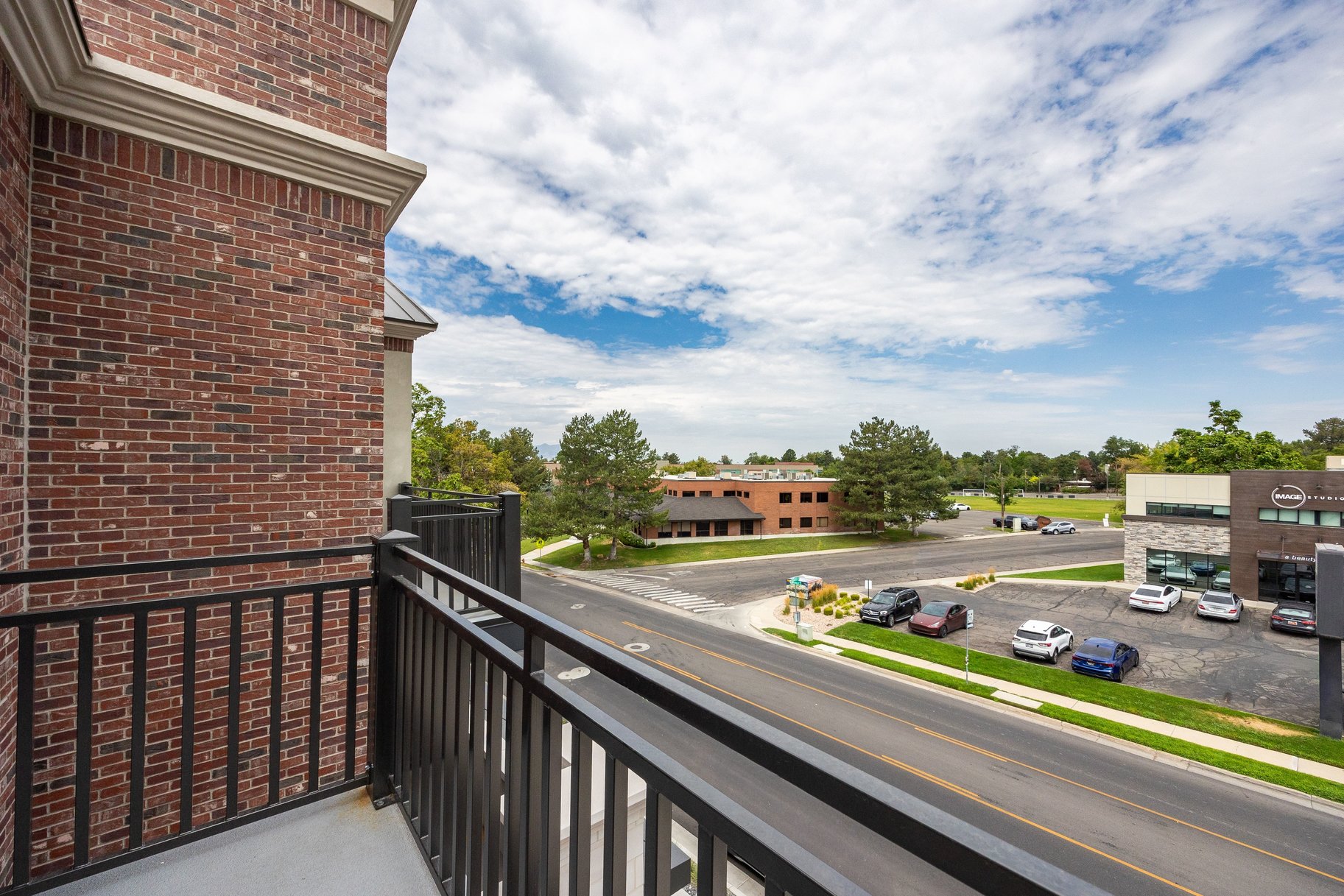  Newly Released Penthouse-Style Living in The Heart of Holladay Village - 物件實景