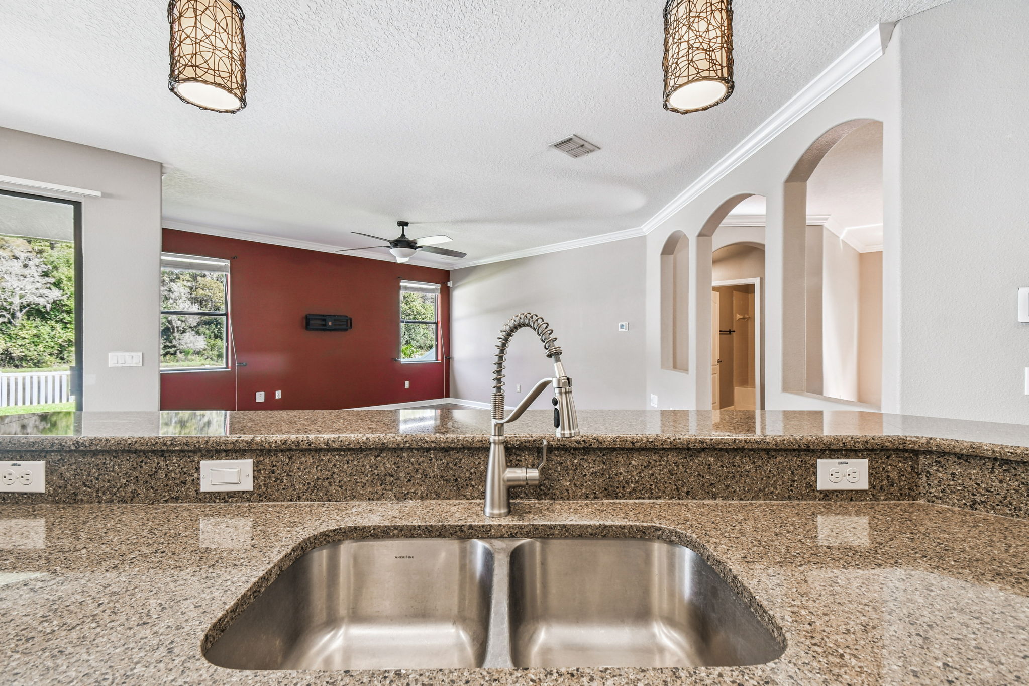 New Port Richey, Florida, 34655, United States, 6 Bedrooms Bedrooms, ,4 BathroomsBathrooms,Residential,For Sale,1980137