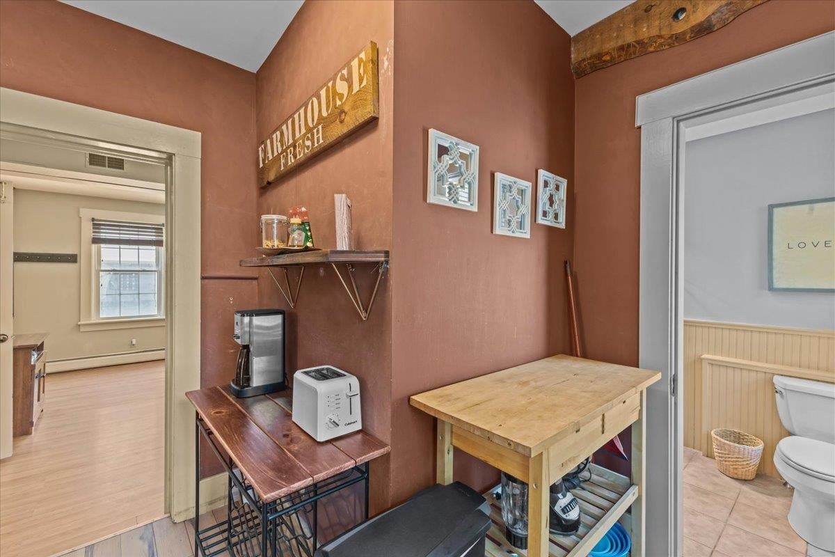 Stowe, Vermont, 05672, United States, 2 Bedrooms Bedrooms, ,2 BathroomsBathrooms,Residential,For Sale,2003002