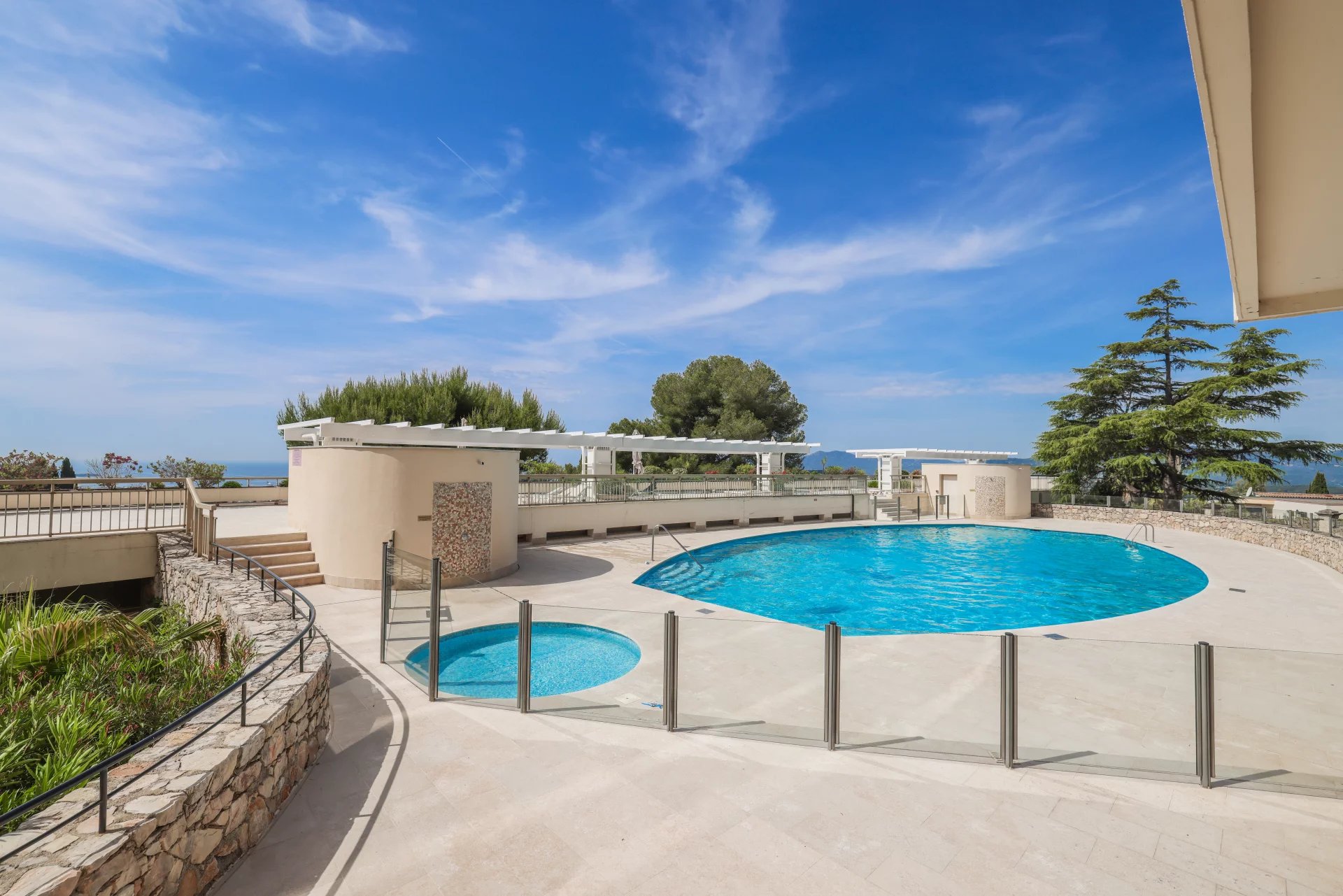 Le Cannet, Provence-Alpes-Côte d’Azur, 06110, FR, 2 Bedrooms Bedrooms, ,2 BathroomsBathrooms,Residential,For Sale,1829506