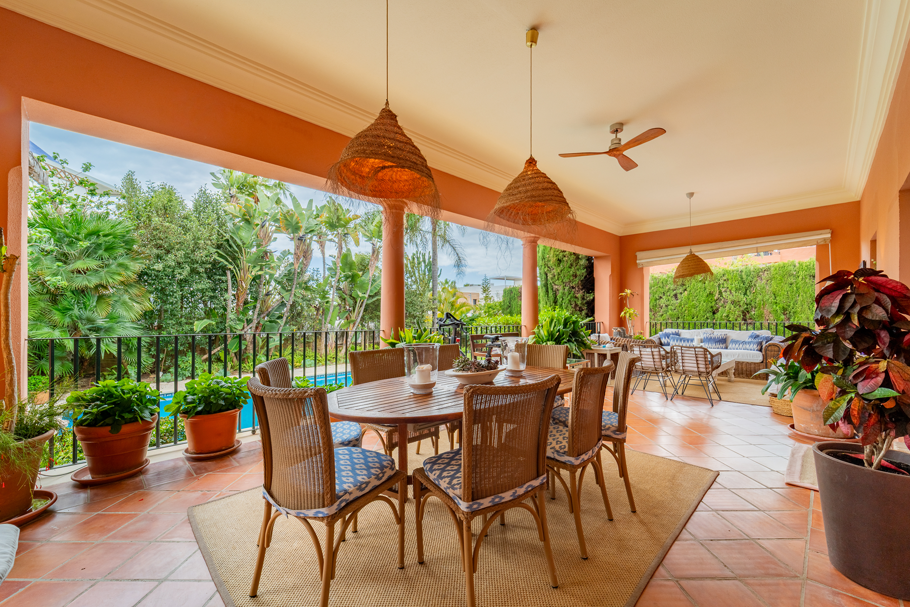  Charming Andalusian-style villa in Altos de Puente Romano, Golden Mile - 物件實景