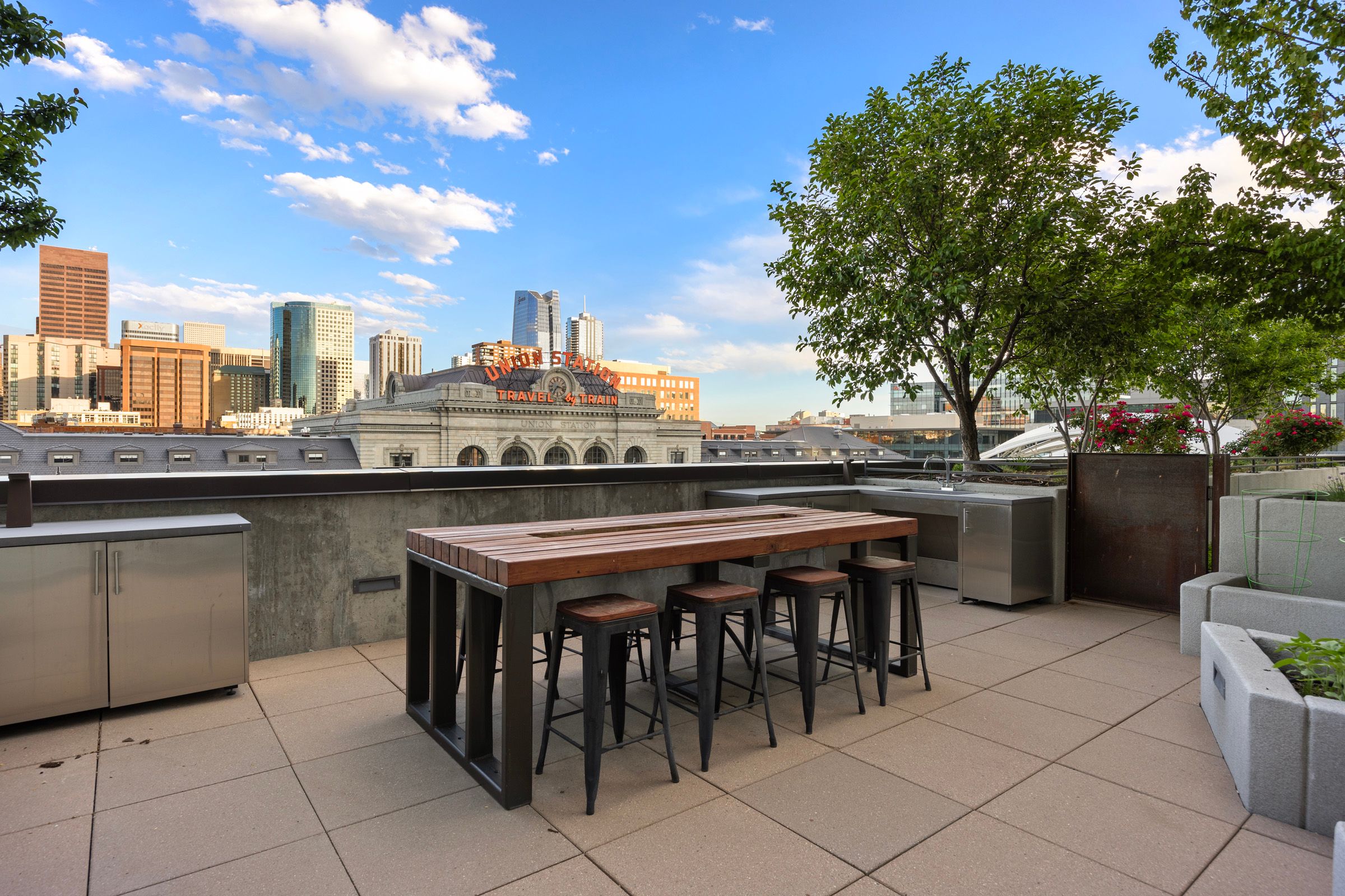  Rare Two-Suite, Three-Bath Coloradan Residence - 物件實景