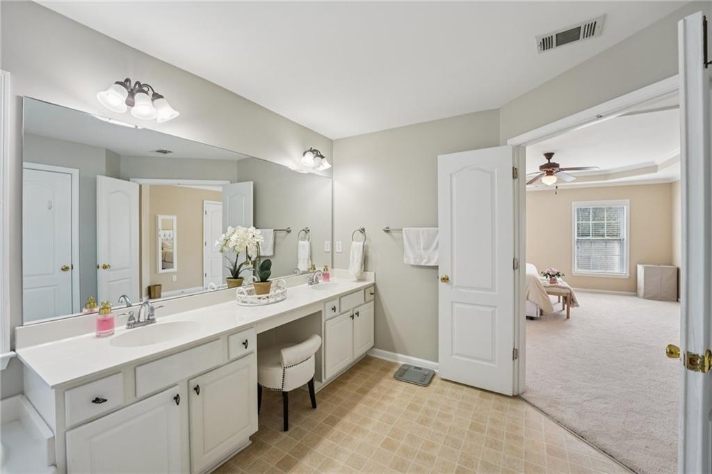 Canton, Georgia, 30115, United States, 6 Bedrooms Bedrooms, ,4 BathroomsBathrooms,Residential,For Sale,2035278