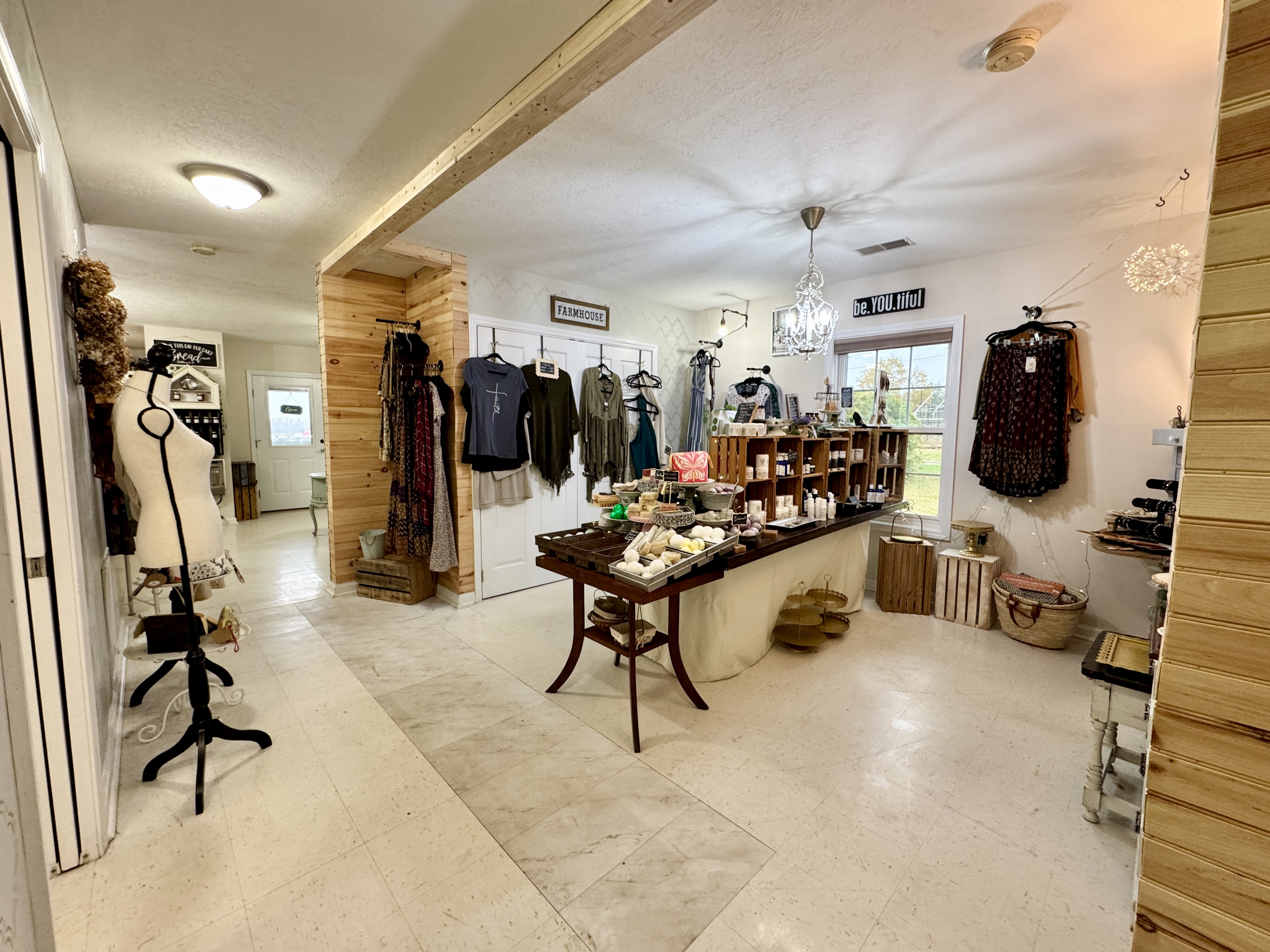 Hillsboro, Kentucky, 41049, United States, 3 Bedrooms Bedrooms, ,3 BathroomsBathrooms,Residential,For Sale,1984101