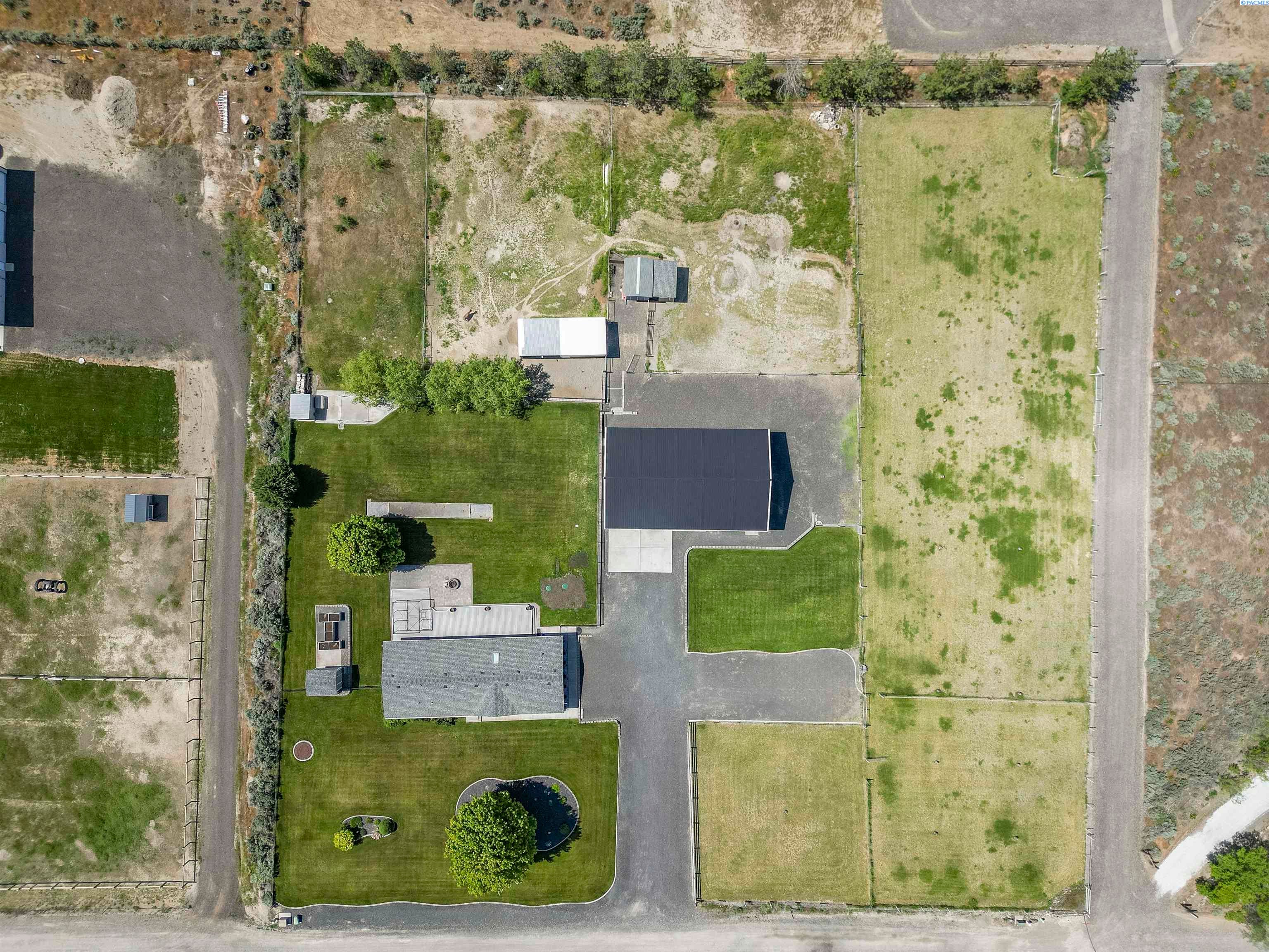 Benton City, Washington, 99320, United States, 3 Bedrooms Bedrooms, ,2 BathroomsBathrooms,Residential,For Sale,1983033