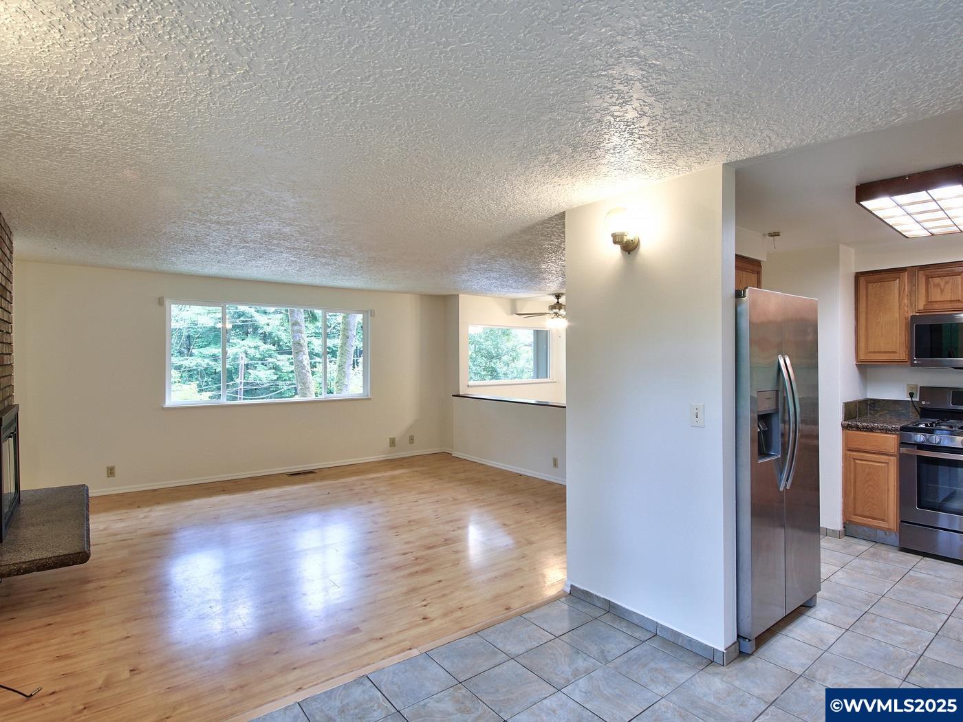 Lincoln City, Oregon, 97367, United States, ,2 BathroomsBathrooms,Residential,For Sale,1878367